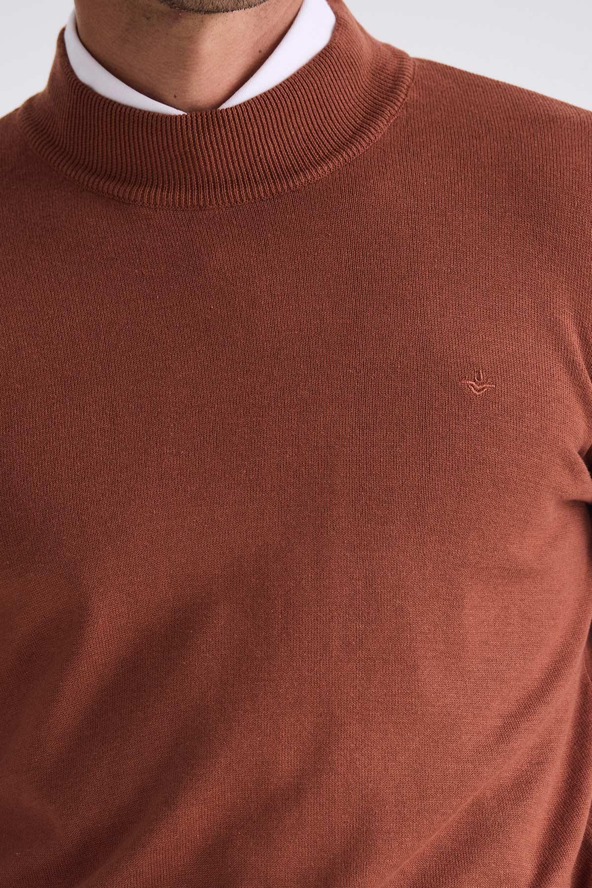 Tarçın Slim Fit Yarım Balıkçı Triko Kazak