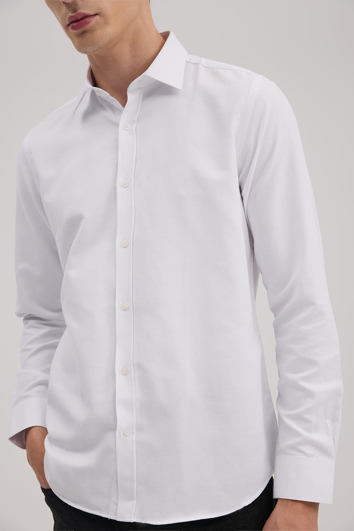 Beyaz Comfort Fit Klasik Yaka Pamuk Karışımlı Gömlek