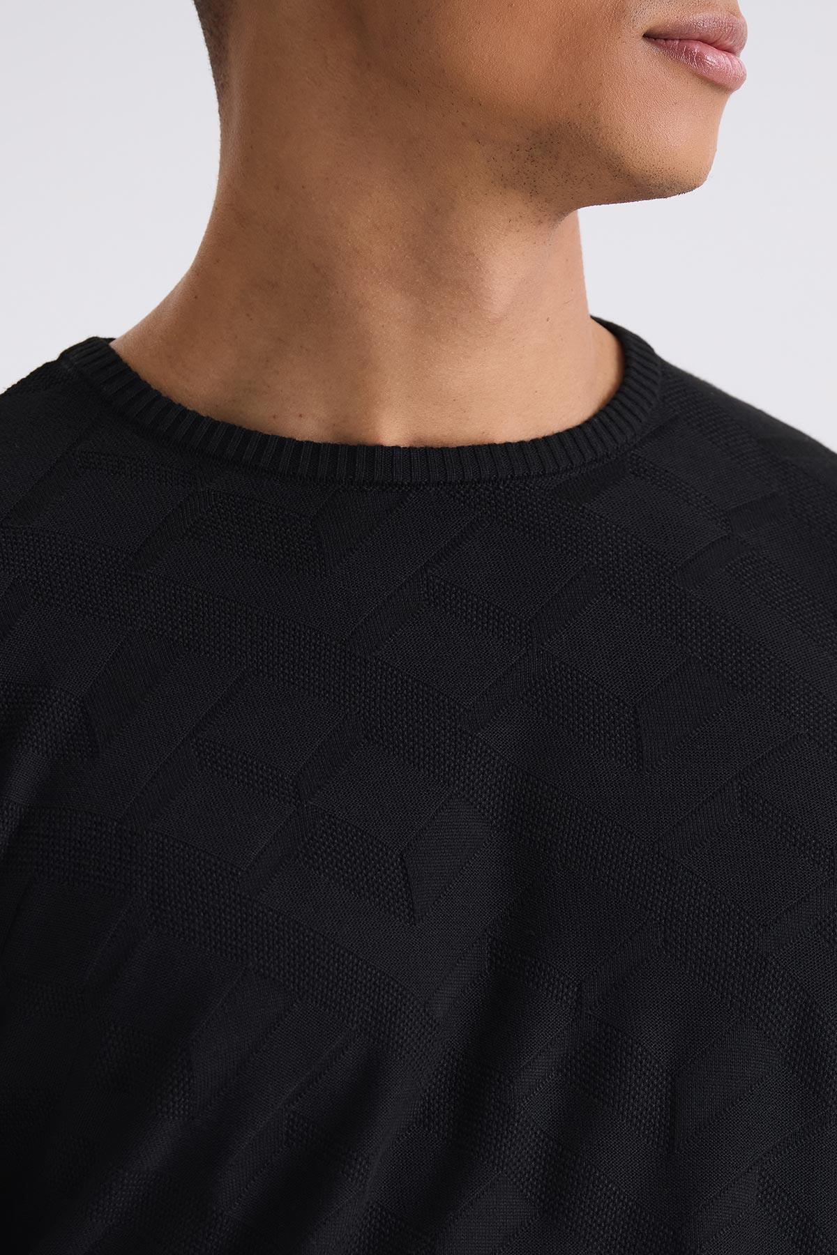 Siyah Slim Fit Bisiklet Yaka Desenli Triko Kazak