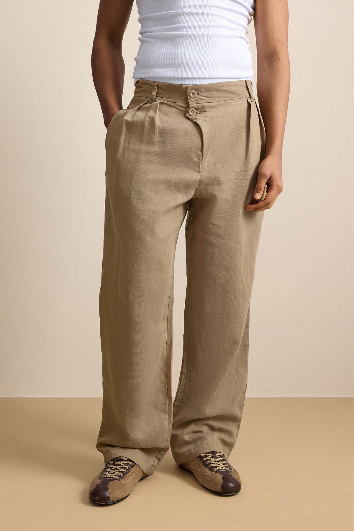 Erkek Baggy Fit Asimetrik Pileli Tencel Pantolon Bej