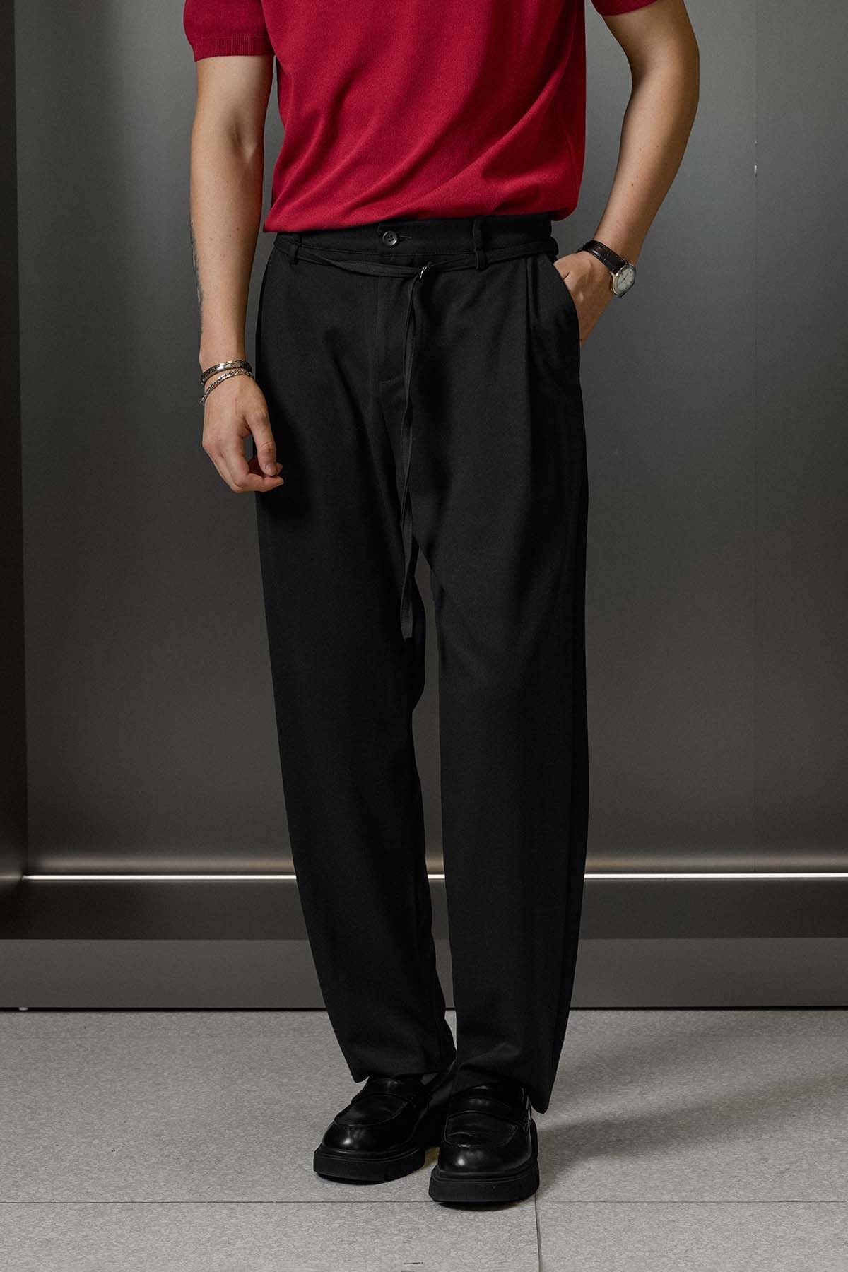 Erkek Baggy Fit Kemer Detaylı Gabardin Kumaş Pantolon Siyah