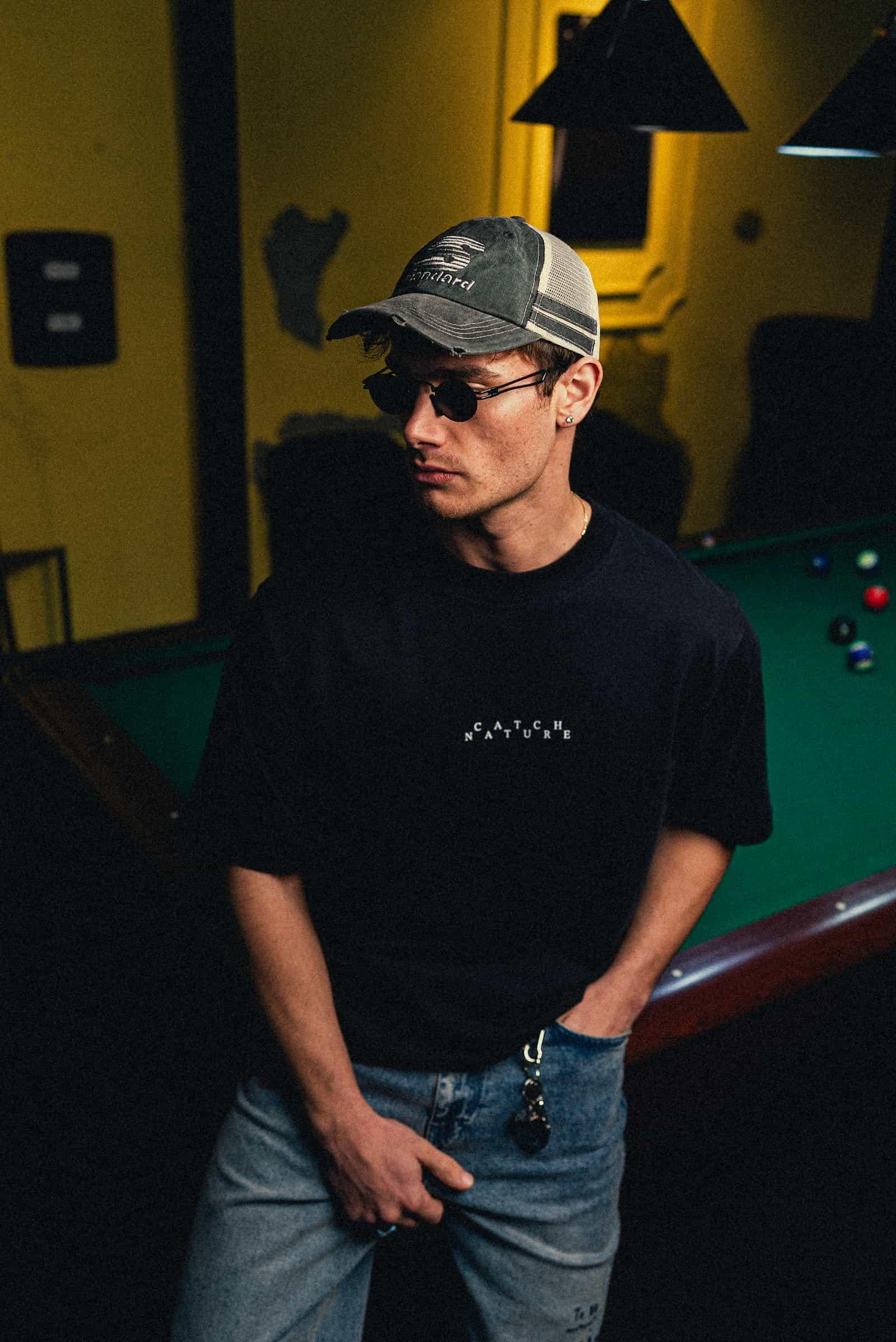 Erkek Kuzgun Yamalı Oversize T-Shirt Siyah