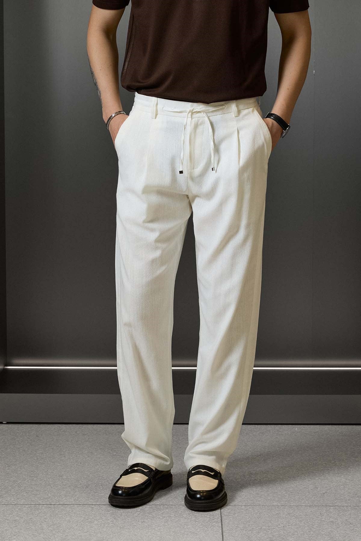 Erkek Relaxed Fit Bağcıklı Rahat Kalıp Pantolon Beyaz