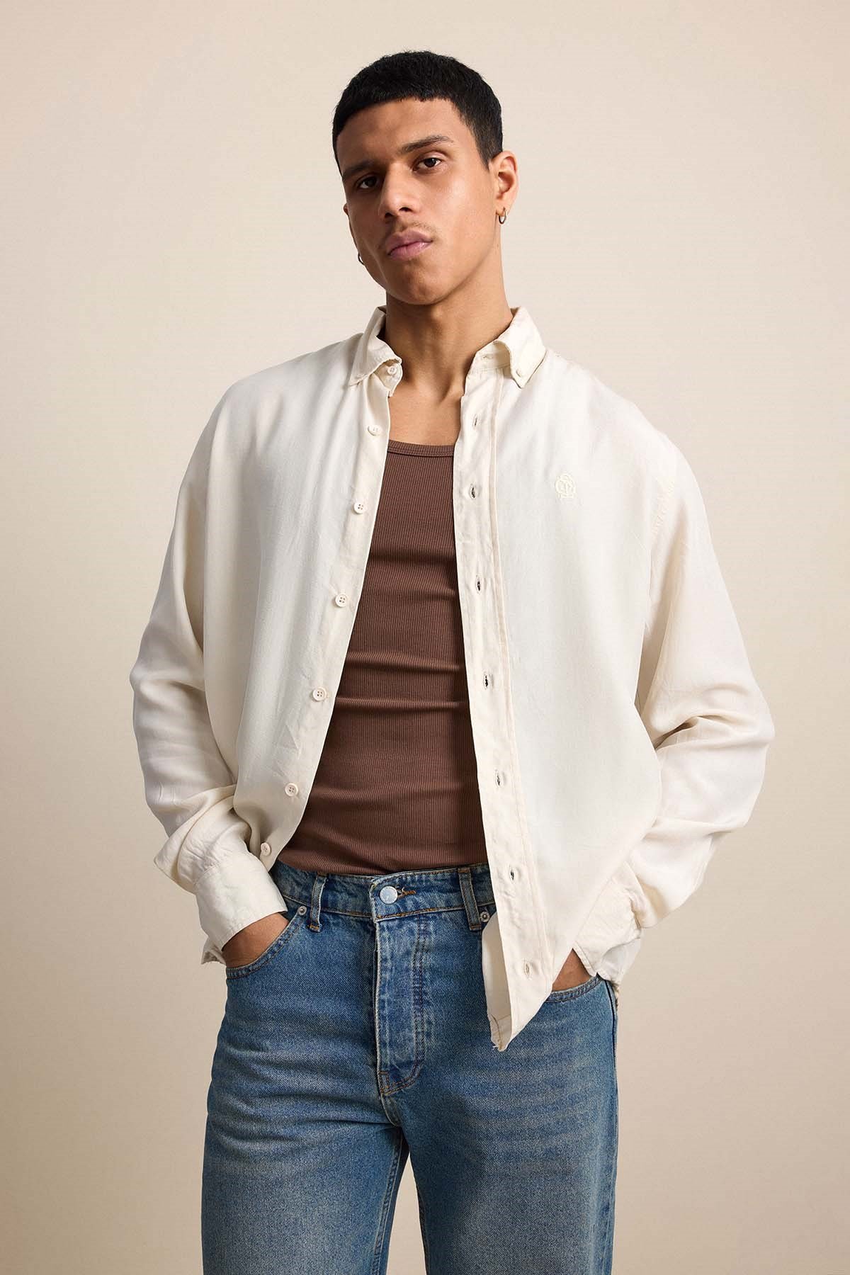 Erkek Relaxed Minimal Nakışlı Basic Tencel Gömlek Bej