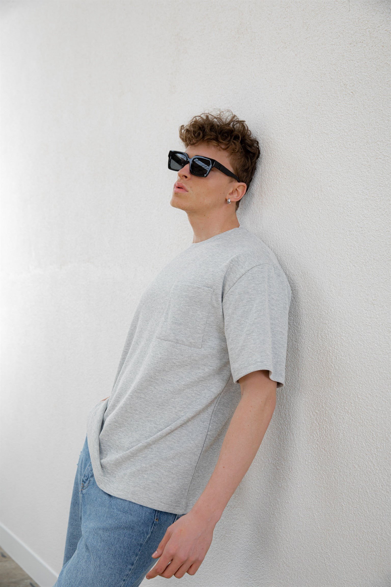 Erkek Oversize Önü Cepli Dokulu T-Shirt Gri