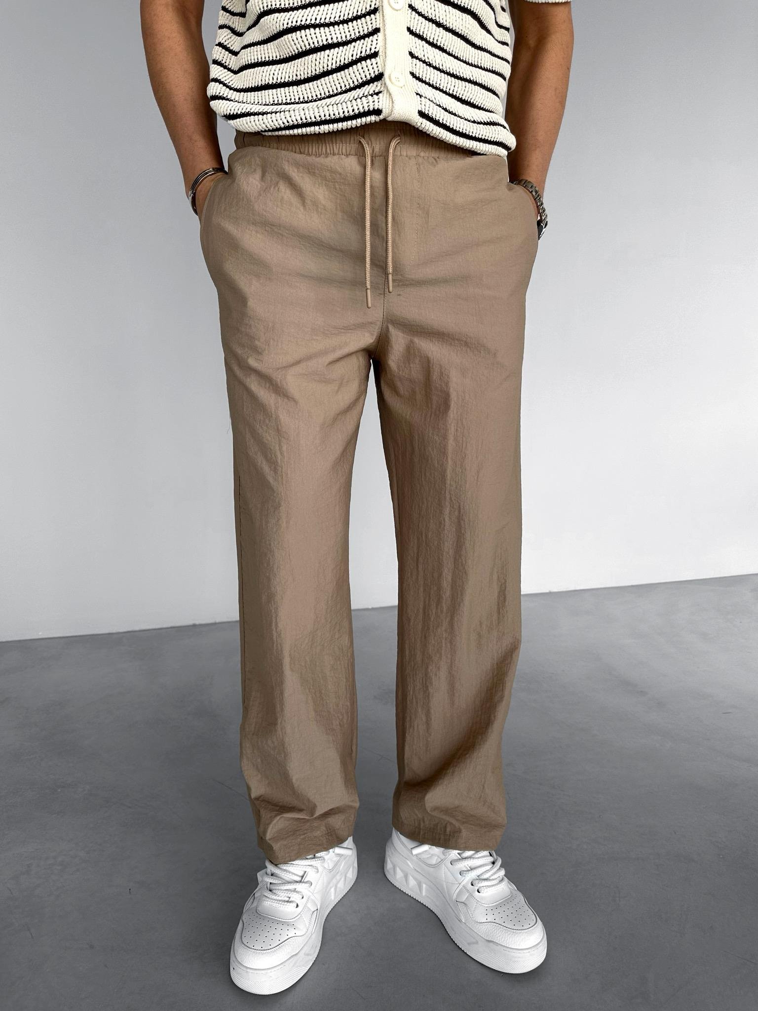 Baggy Fit Paçası Düğmeli Paraşüt Pantolon Bej