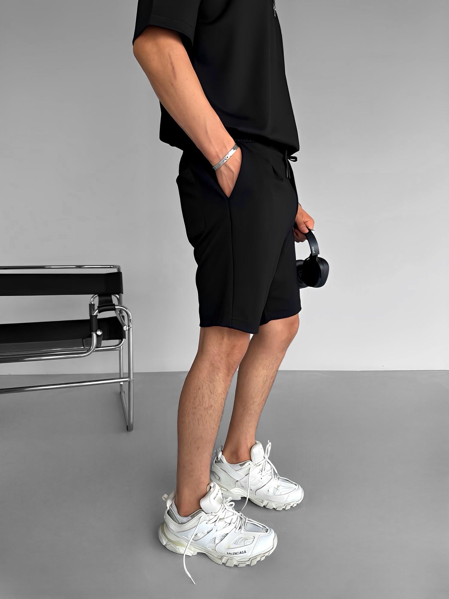 Beli Lastikli Basic Şort Siyah