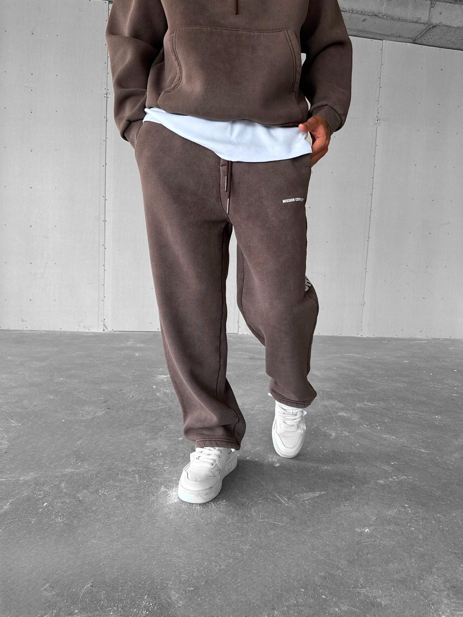 Erkek Baggy Fit Baskılı Yıkamalı Eşofman Kahverengi