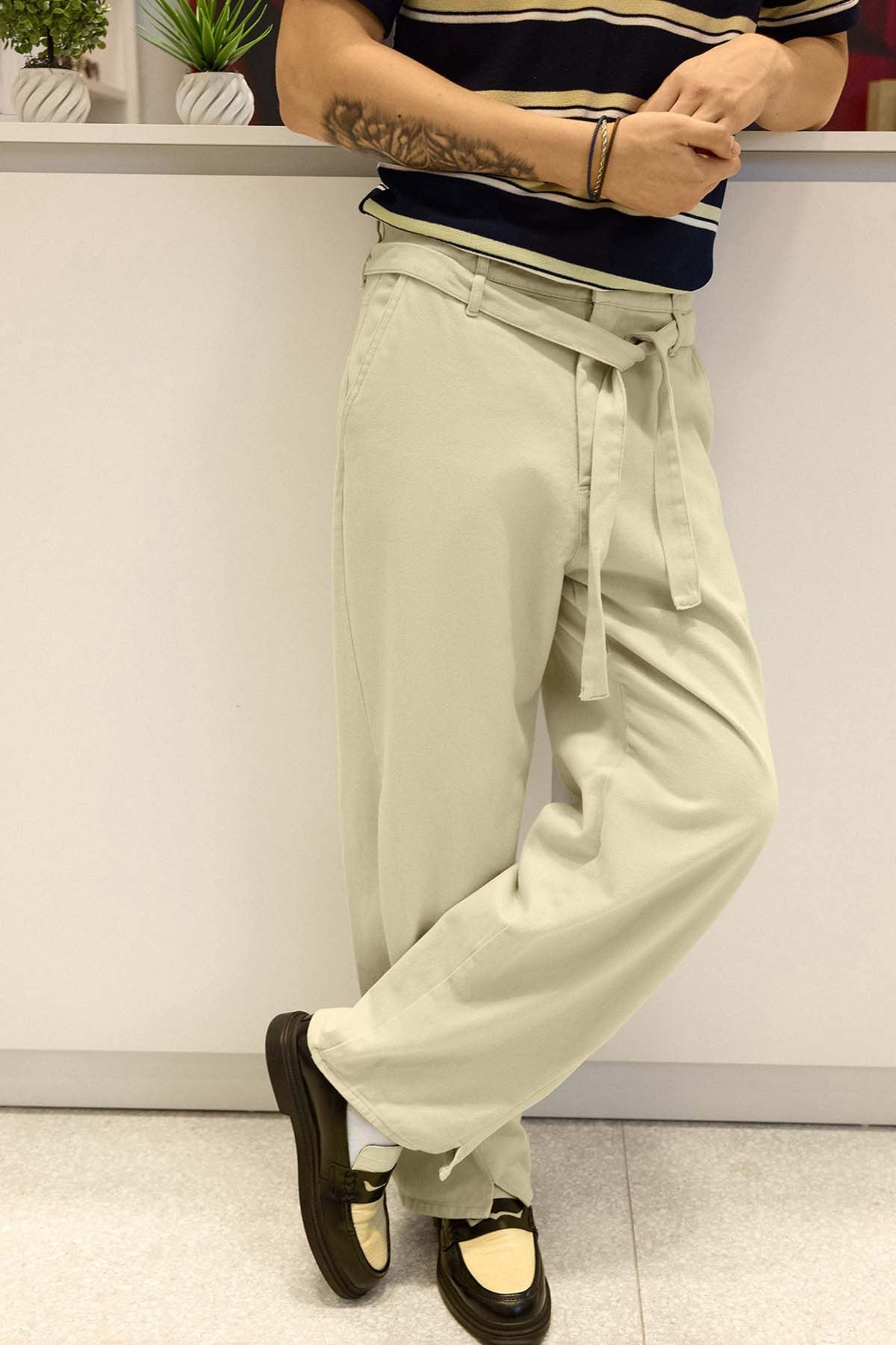 Erkek Baggy Fit Yüksek Bel Kemerli Gabardin Pantolon Taş Rengi