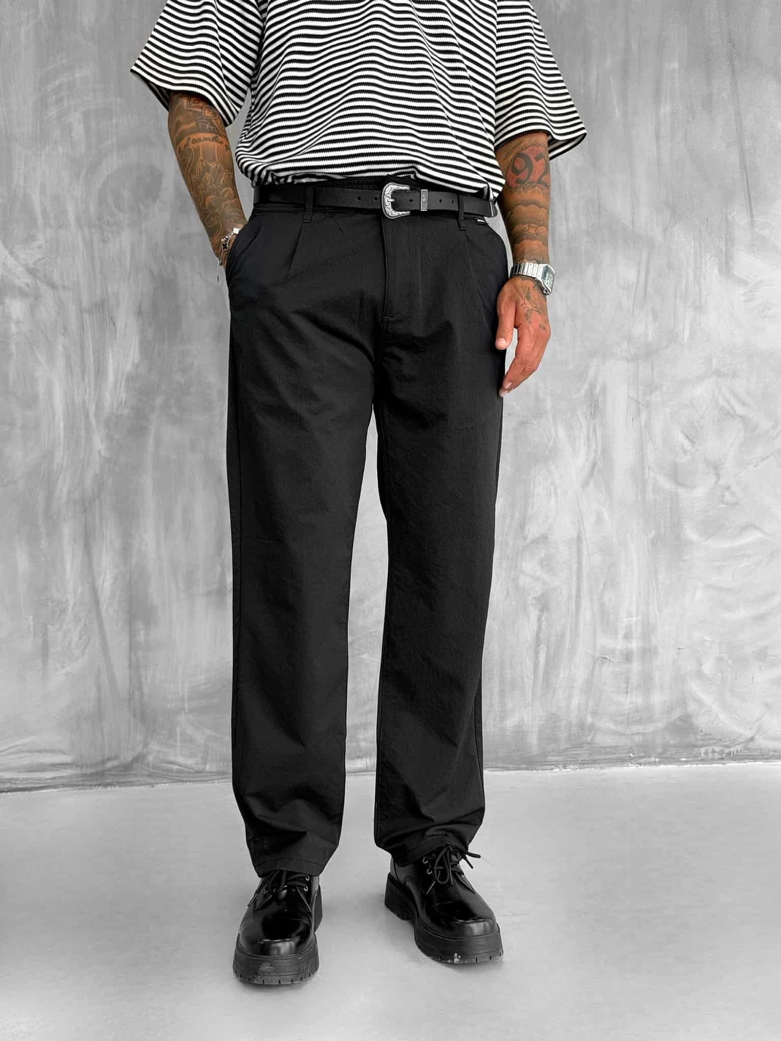 Erkek Dokulu İnce Kumaş Regular Fit Pantolon Siyah