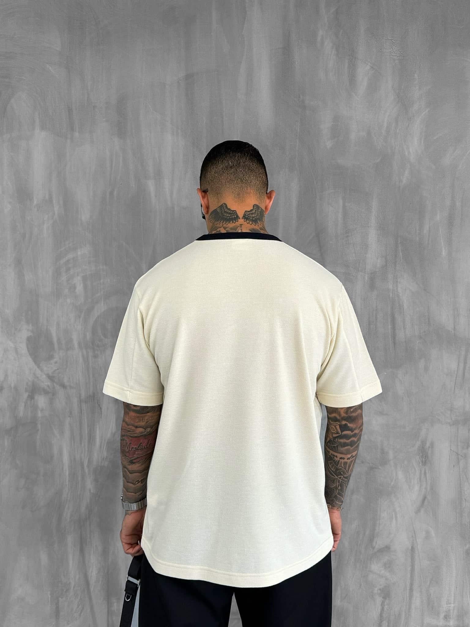 Erkek Kontrast Detaylı Oversize Basic T-Shirt Krem