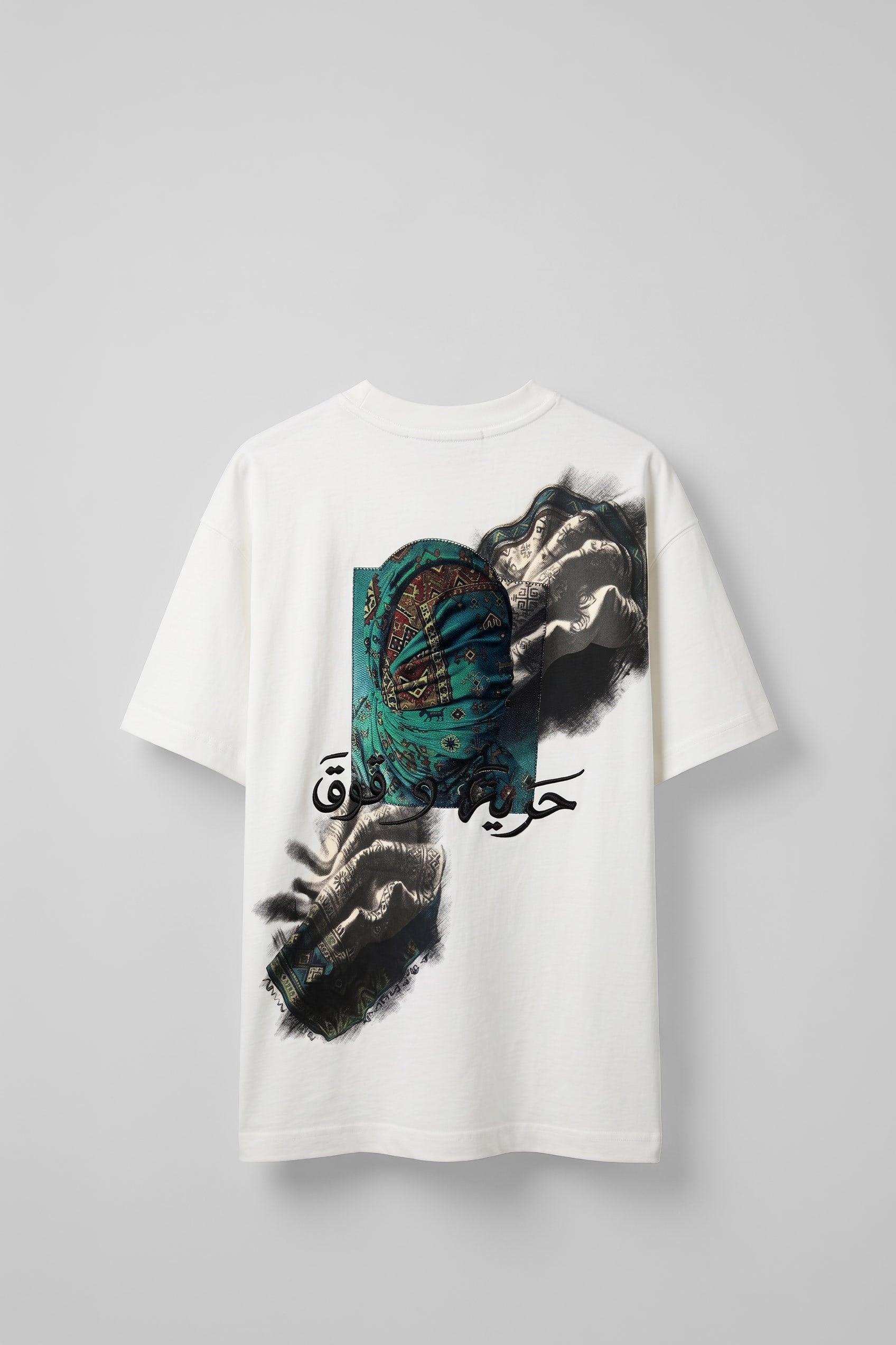 Erkek Otantik Desenli 3D Sırt Baskılı T-Shirt Beyaz