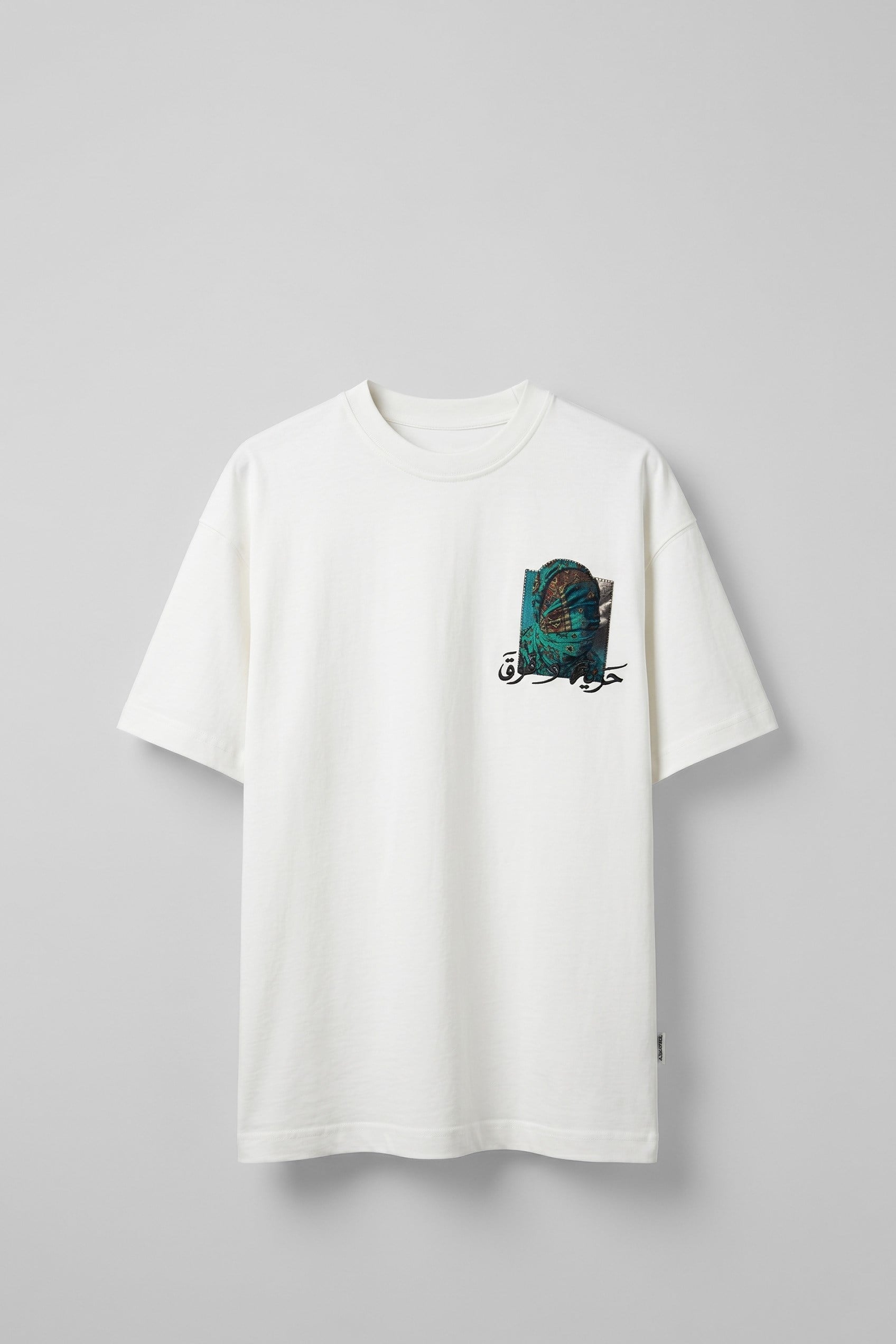Erkek Otantik Desenli 3D Sırt Baskılı T-Shirt Beyaz