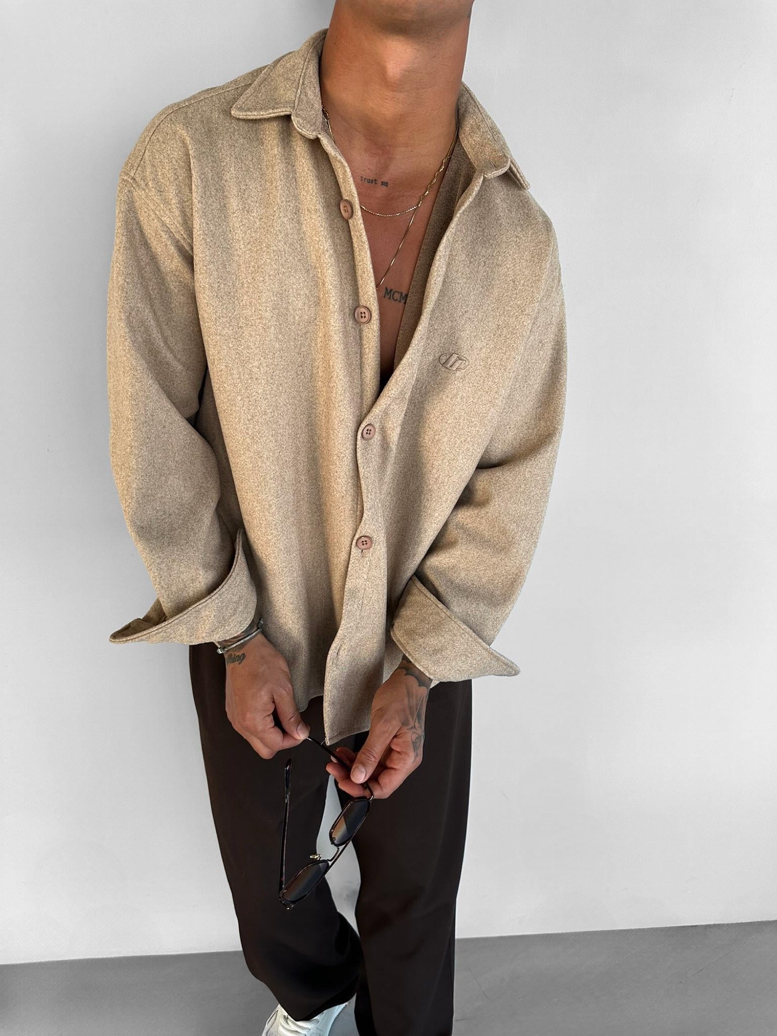 Erkek Oversize Basic Uzun Kollu Kaşe Gömlek Bej