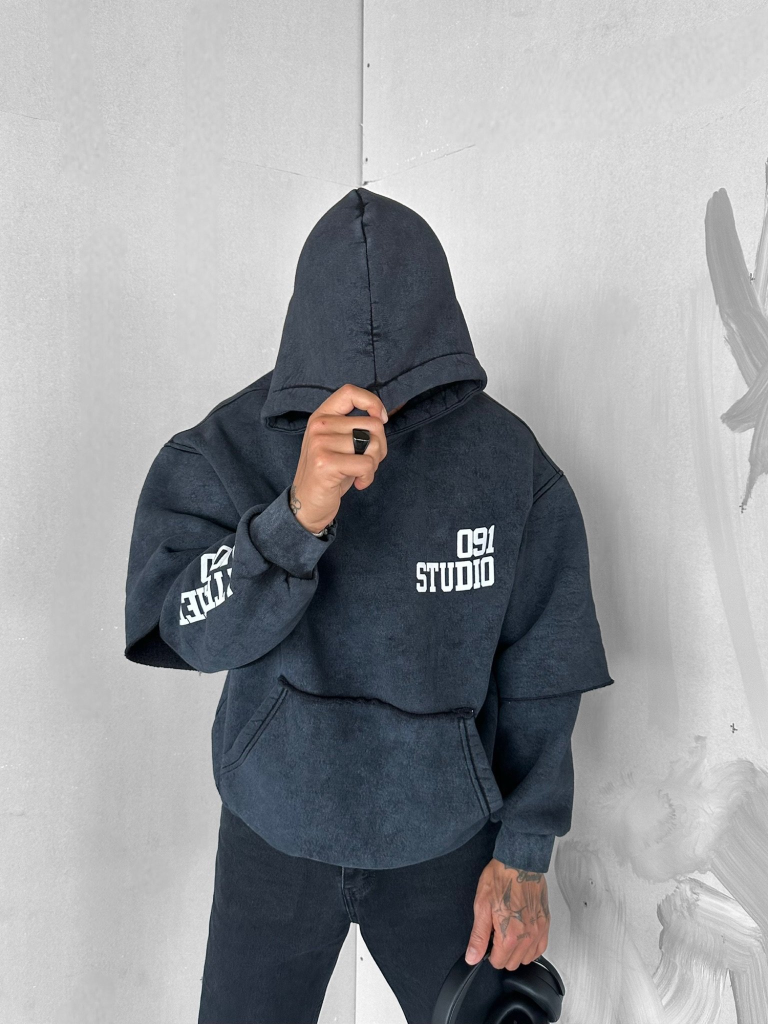 Erkek Oversize Baskılı Kapüşonlu Pamuklu Sweatshirt Siyah