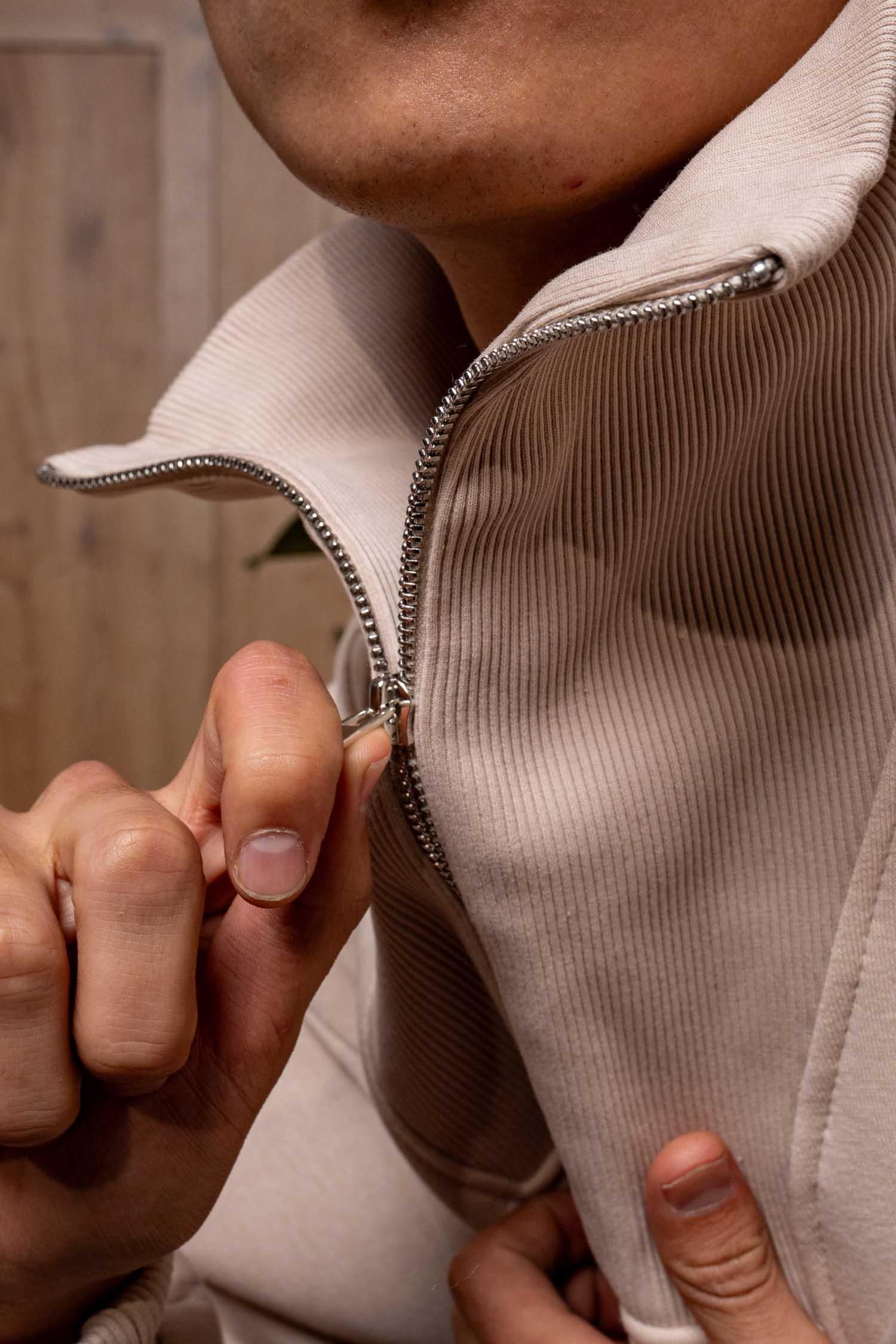 Erkek Oversize Dik Yaka Yarım Fermuarlı Sweatshirt Bej