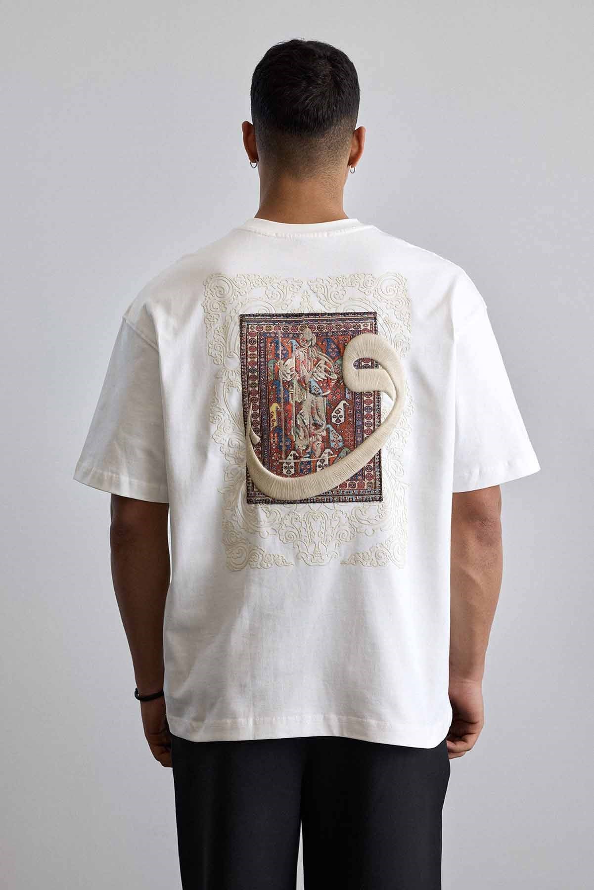 Erkek Oversize Pamuklu Kaligrafi Nakışlı Motif T-Shirt Beyaz