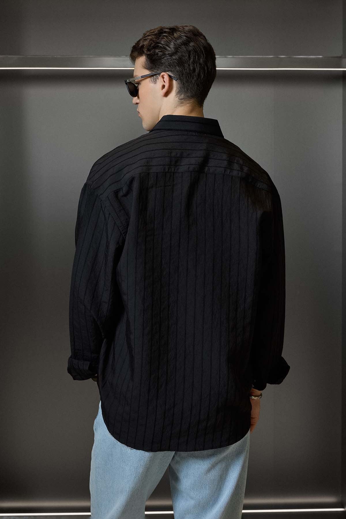 Erkek Oversize Tekstürlü Çizgili Uzun Kollu Gömlek Siyah
