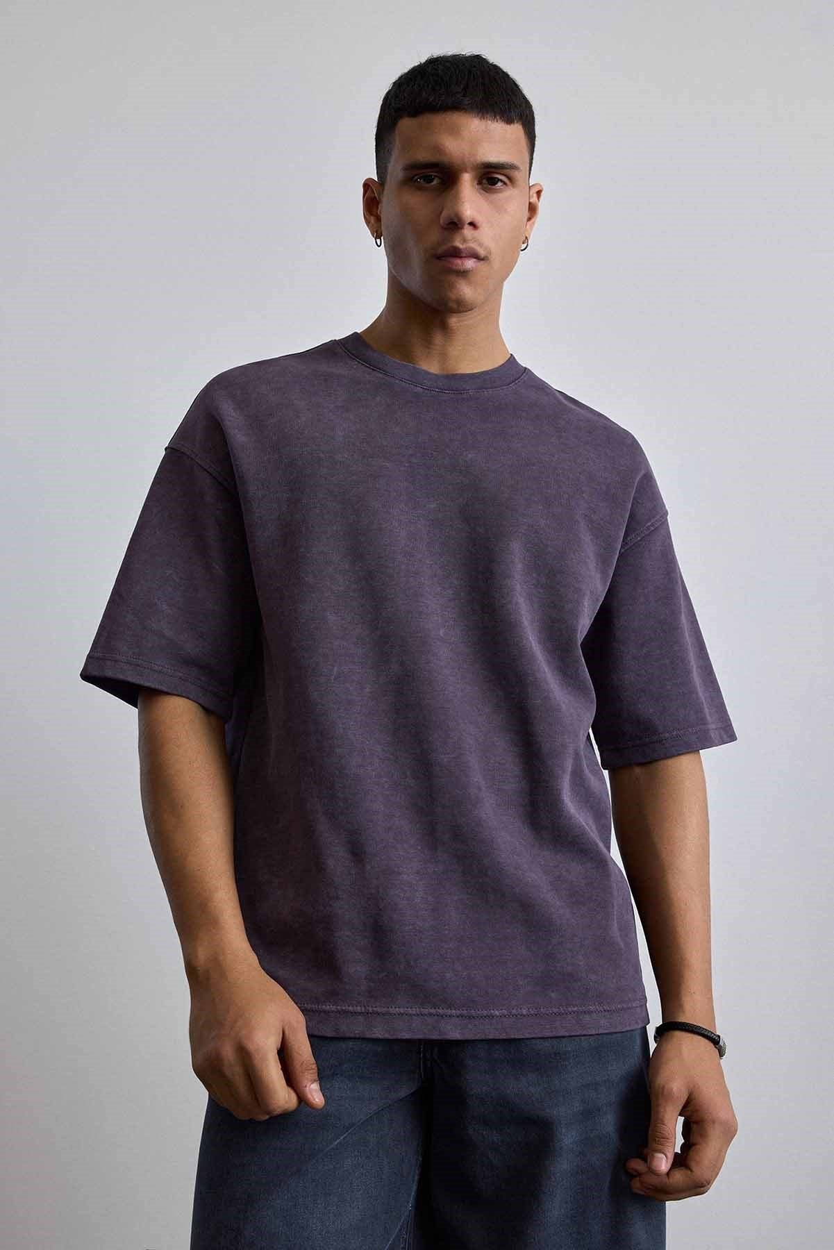 Erkek Oversize Yıkamalı Pamuklu Basic T-Shirt Mürdüm