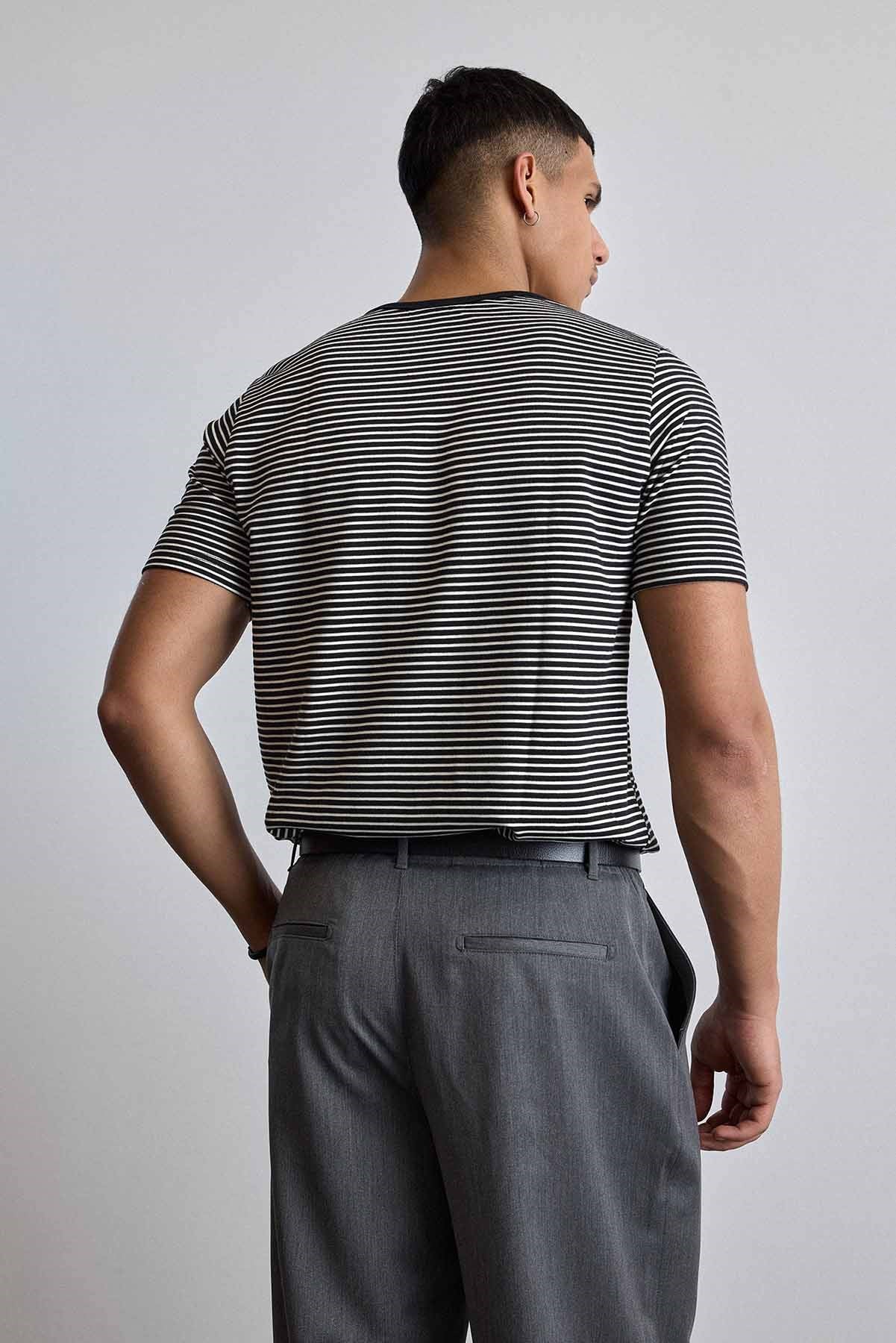 Erkek Regular Fit Çizgili Basic T-Shirt Siyah