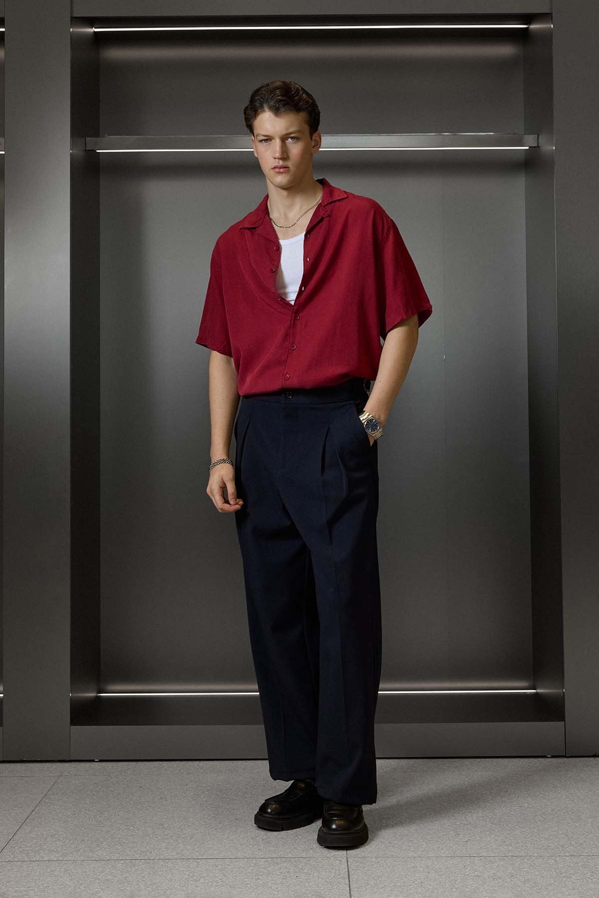 Erkek Relaxed Fit Açık Yaka Kısa Kollu Tencel Gömlek Kırmızı