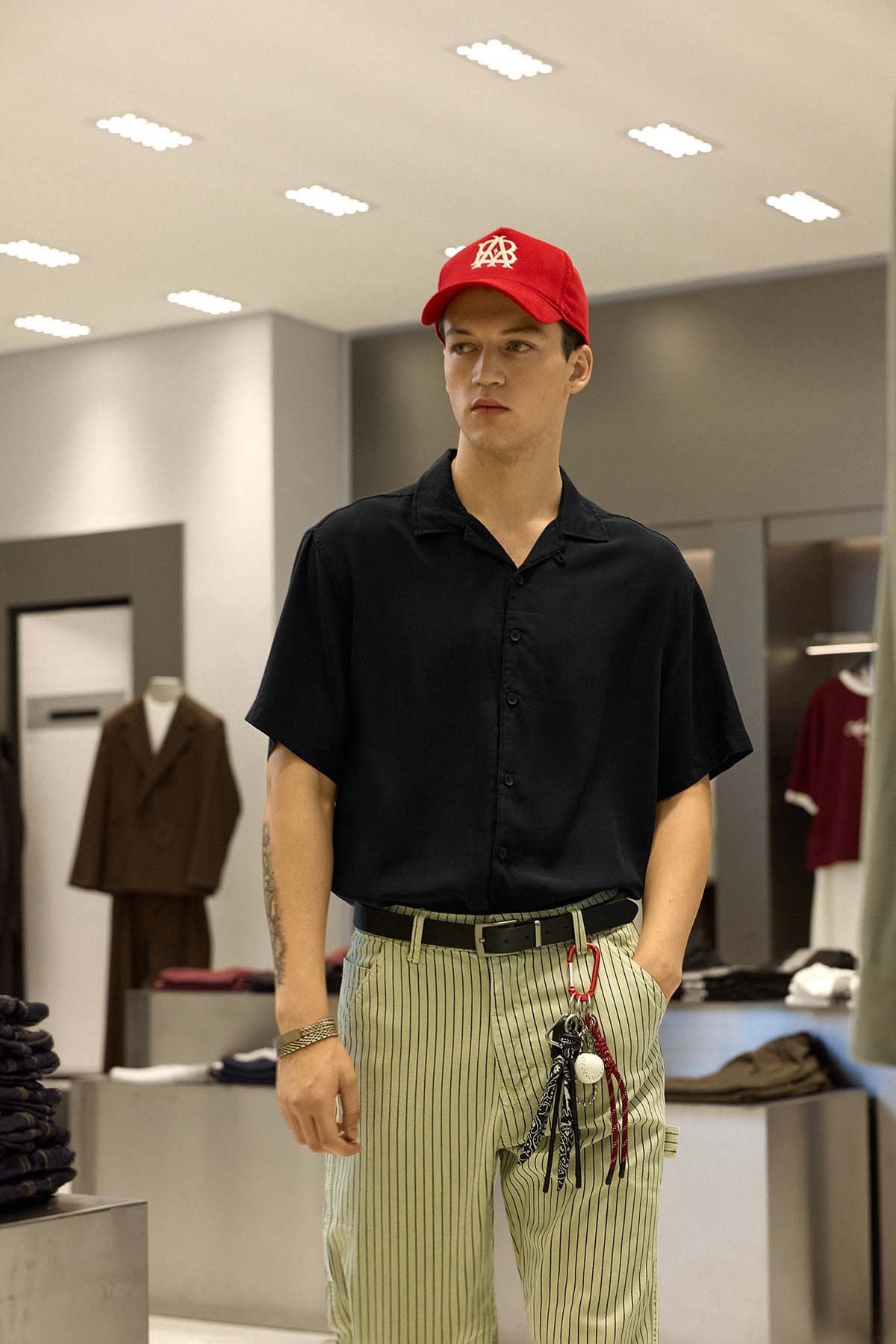 Erkek Relaxed Fit Açık Yaka Kısa Kollu Tencel Gömlek Siyah
