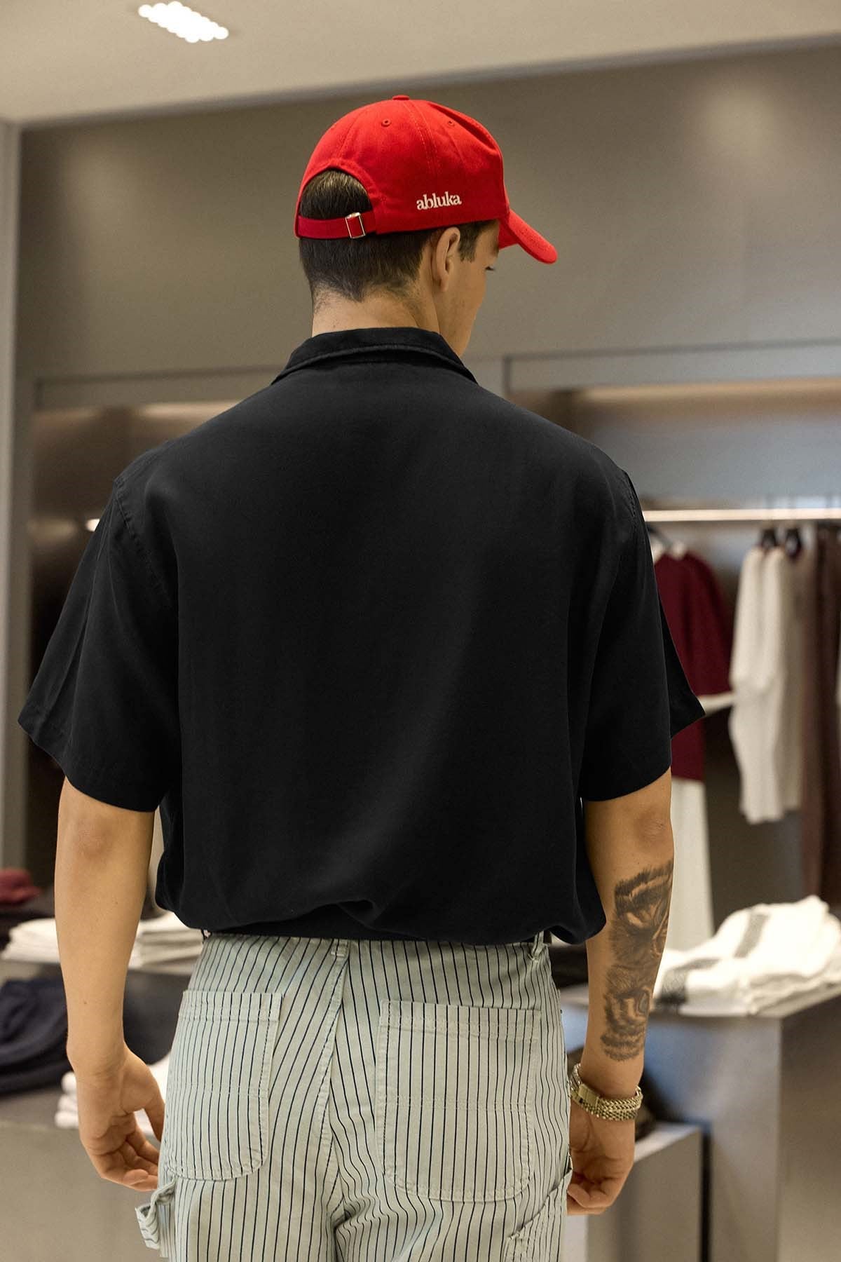 Erkek Relaxed Fit Açık Yaka Kısa Kollu Tencel Gömlek Siyah