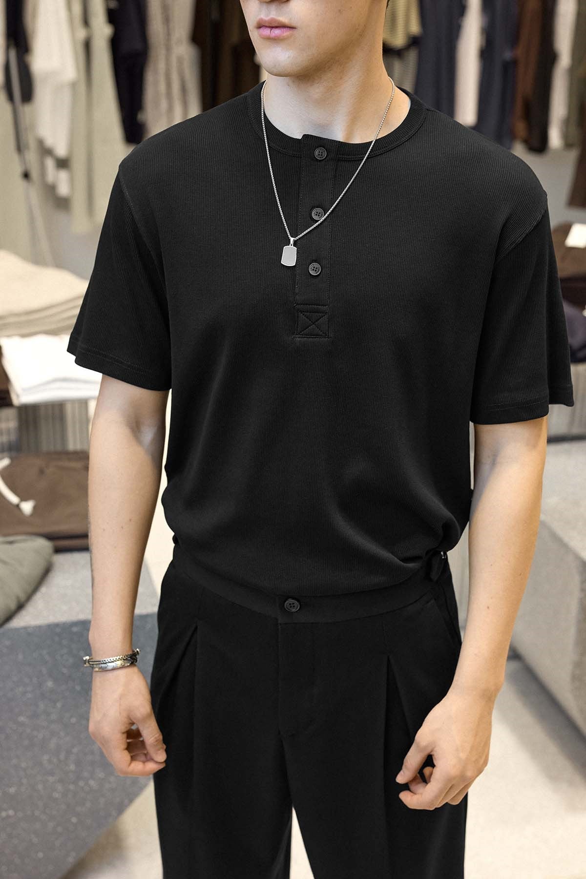 Erkek Relaxed Fit Düğmeli Henley Yaka Basic T-Shirt Siyah
