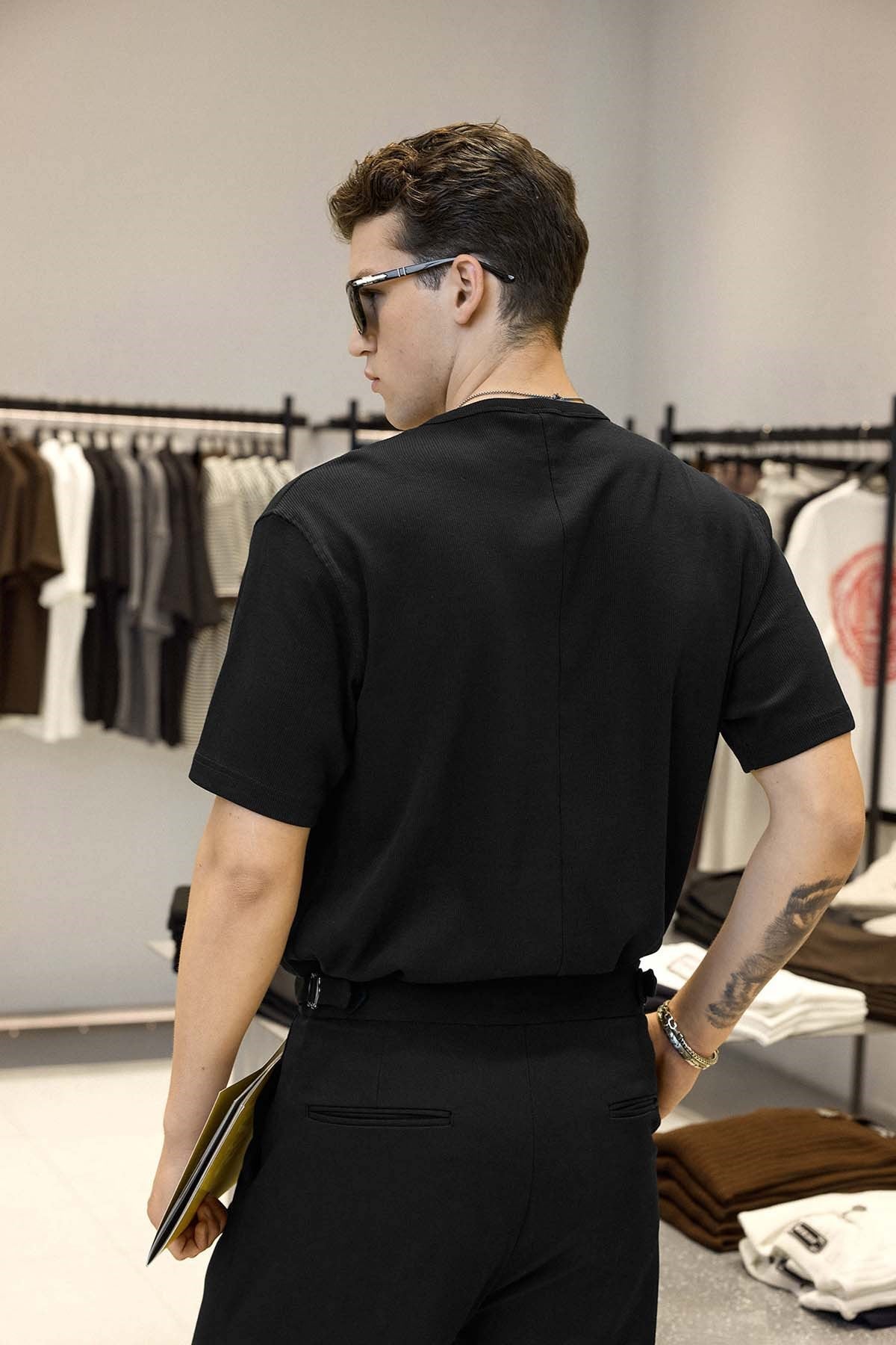 Erkek Relaxed Fit Düğmeli Henley Yaka Basic T-Shirt Siyah