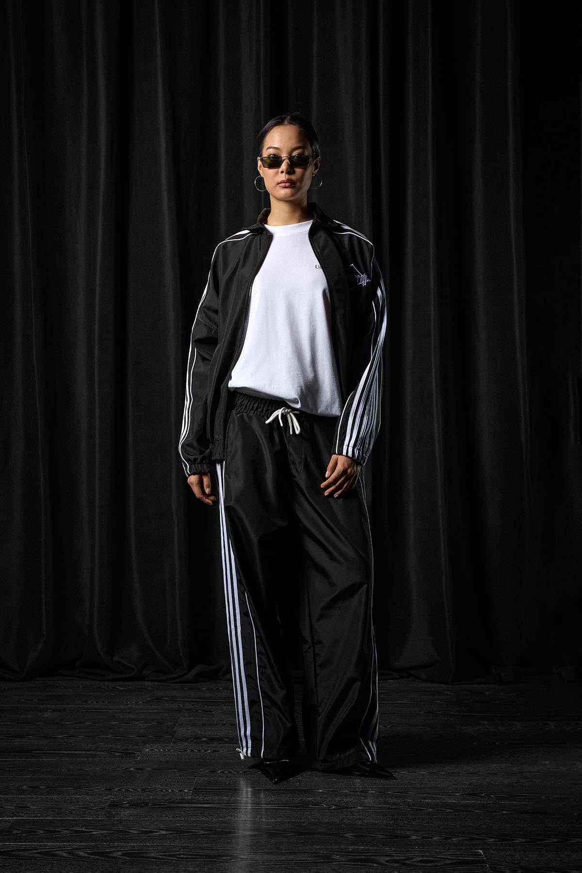 Erkek Relaxed Fit Şeritli Spor Eşofman Takımı Siyah