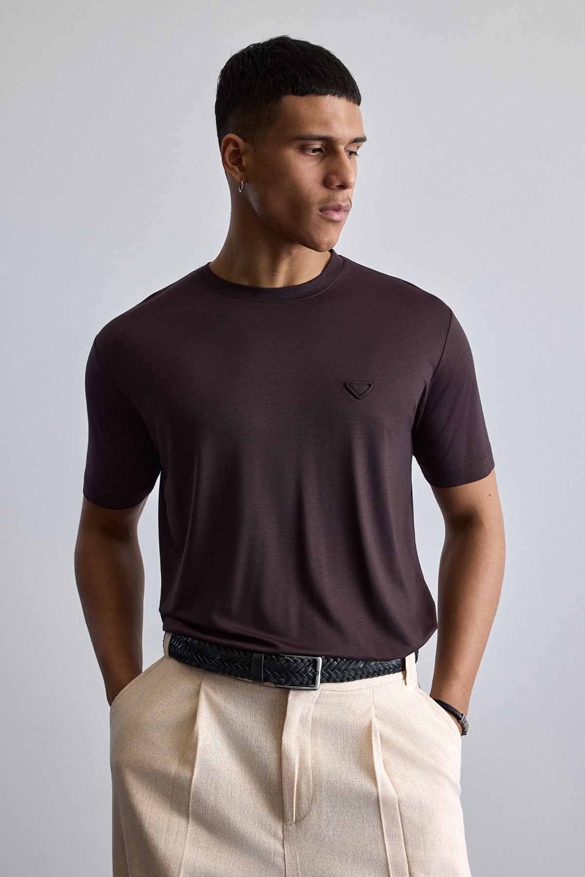 Erkek Relaxed Fit Yumuşak Dokulu Basic T-Shirt Kahverengi