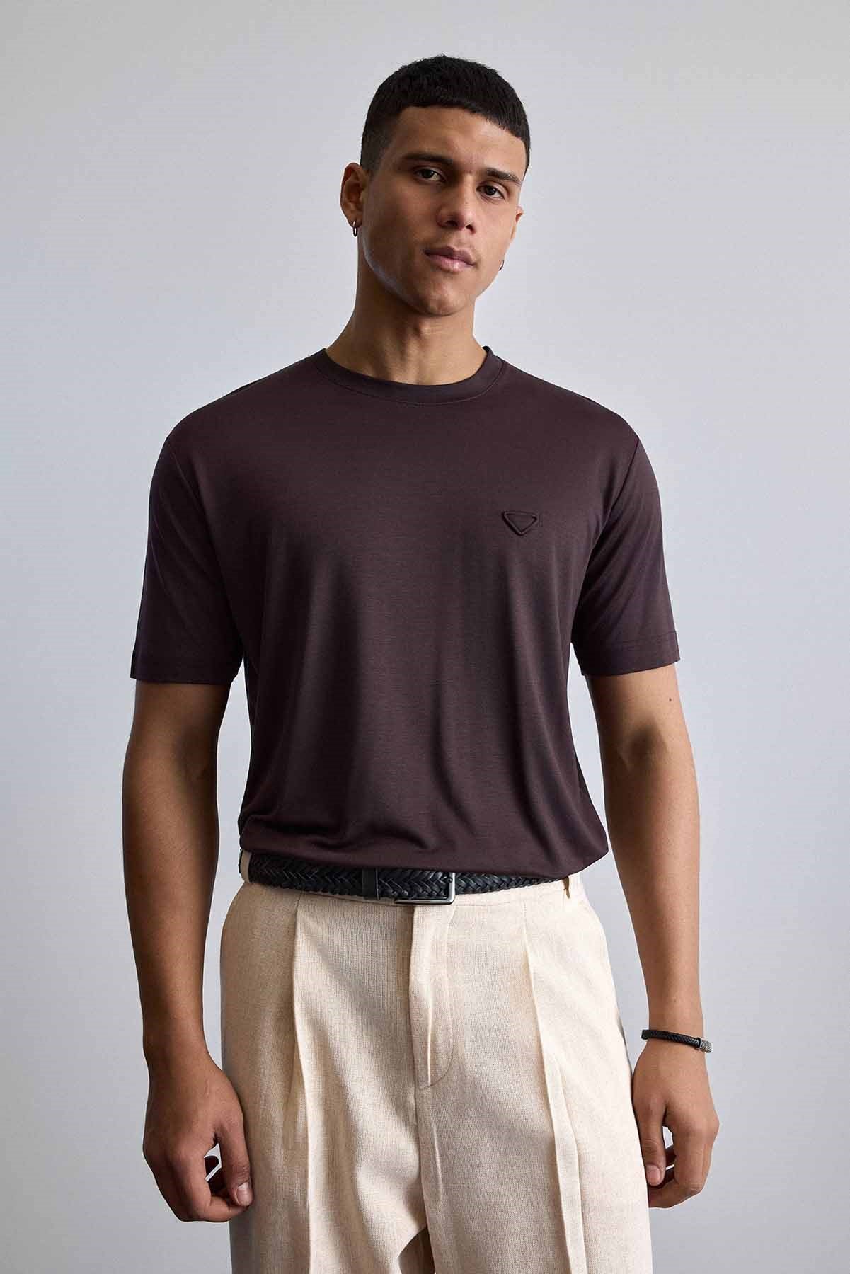 Erkek Relaxed Fit Yumuşak Dokulu Basic T-Shirt Kahverengi