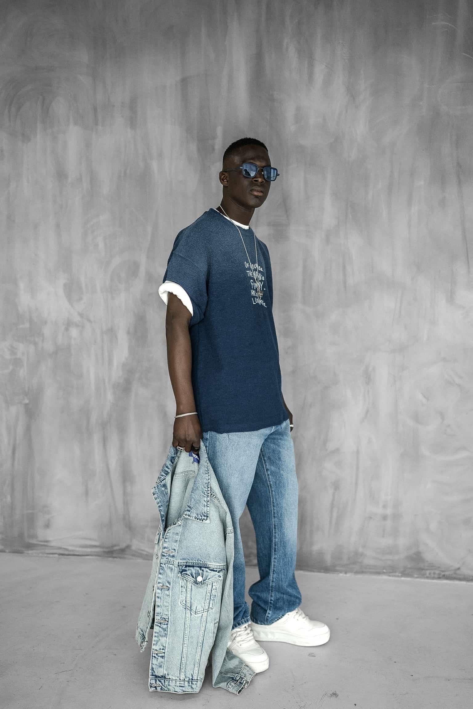 Erkek Renk Geçişli İşlemeli Oversize Dokulu T-Shirt İndigo