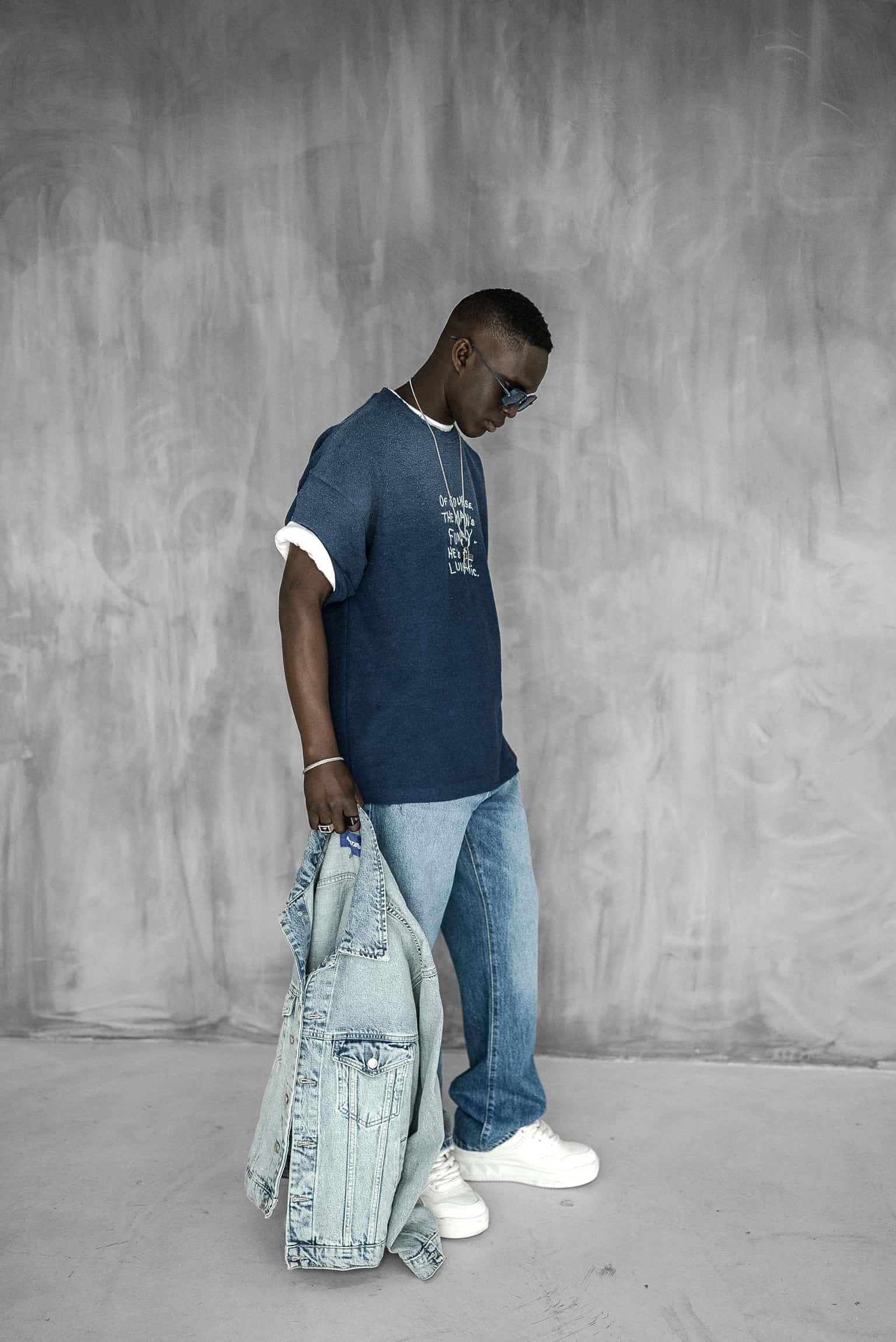 Erkek Renk Geçişli İşlemeli Oversize Dokulu T-Shirt İndigo