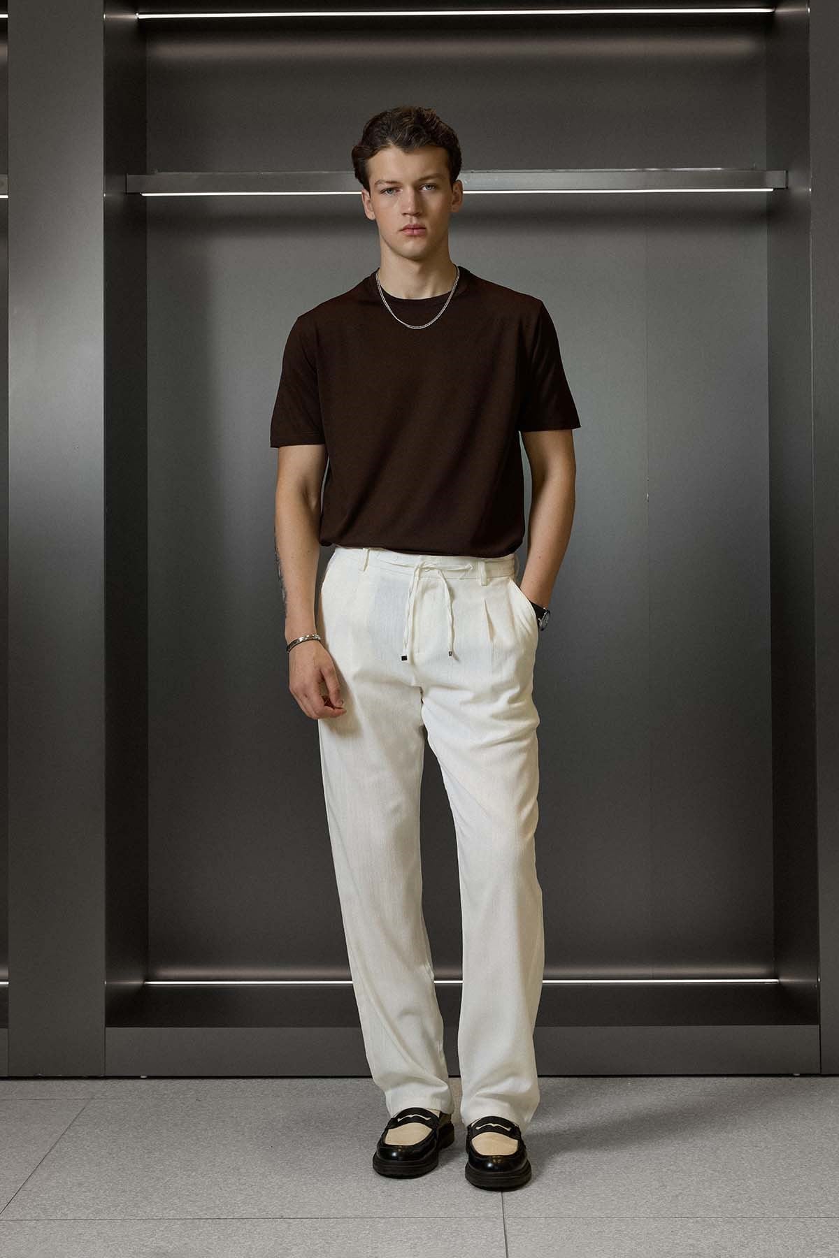 Erkek Slim Fit Triko Bisiklet Yaka Basic T-Shirt Kahverengi