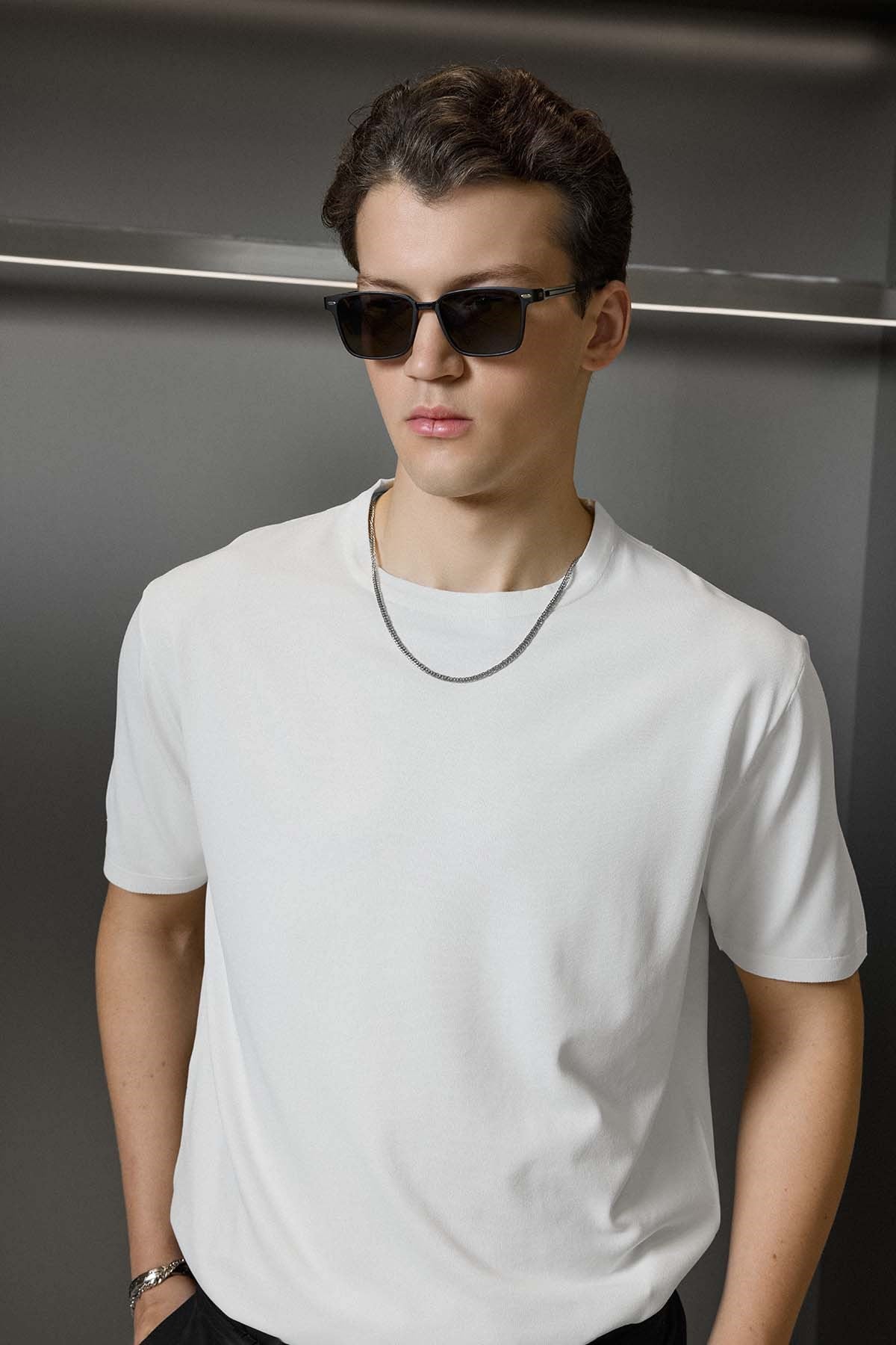 Erkek Slim Fit Triko Bisiklet Yaka Basic T-Shirt Ekru