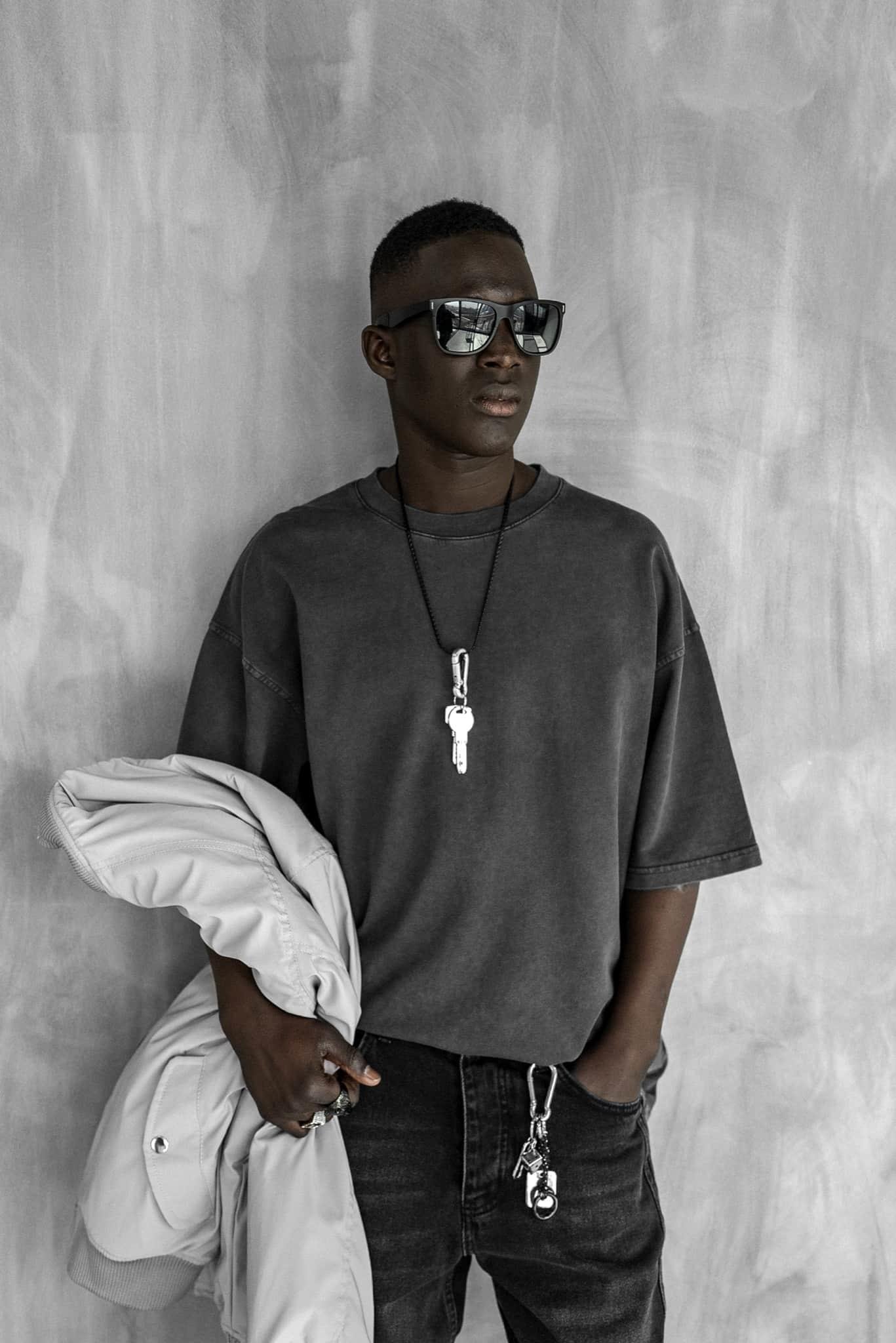 Erkek Slogan İşlemeli Yıkamalı Oversize T-Shirt Siyah
