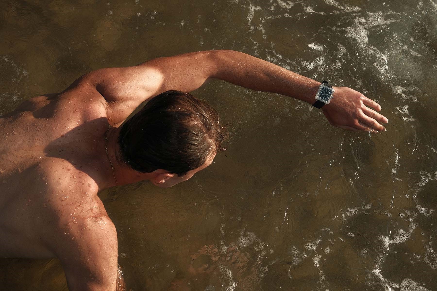 Erkek Spor Şeffaf Kasalı Takvimli Silikon Kayışlı Kol Saati Siyah