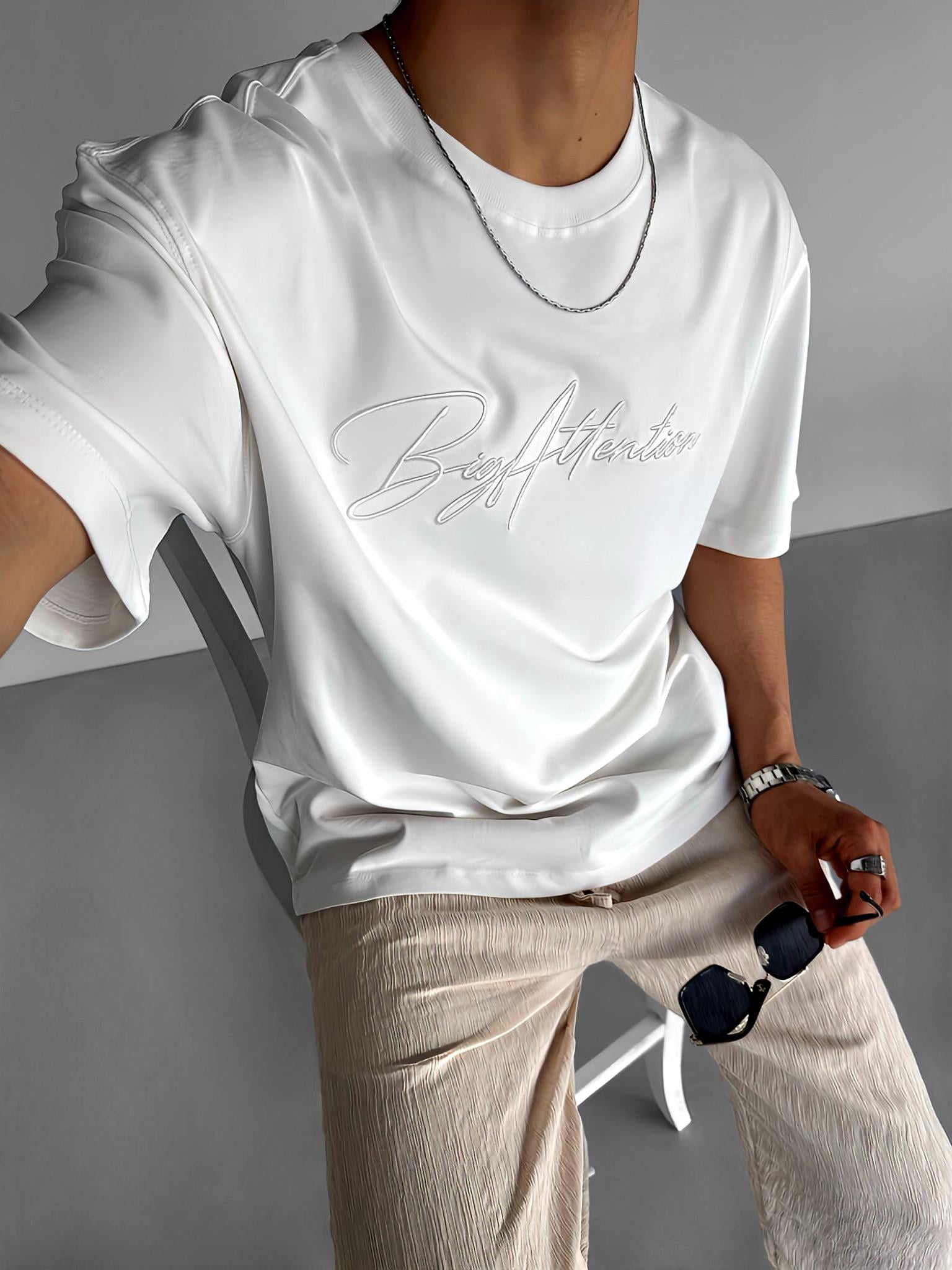 Oversize 'Big Atlention' İşlemeli T-Shirt Beyaz