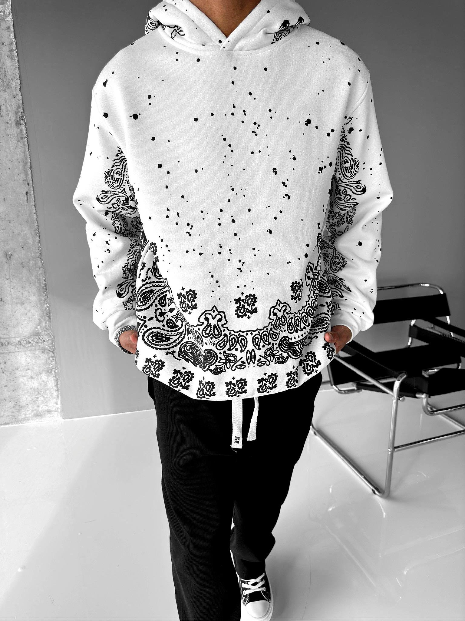 Oversize Desenli Kapüşonlu Sweatshirt Beyaz