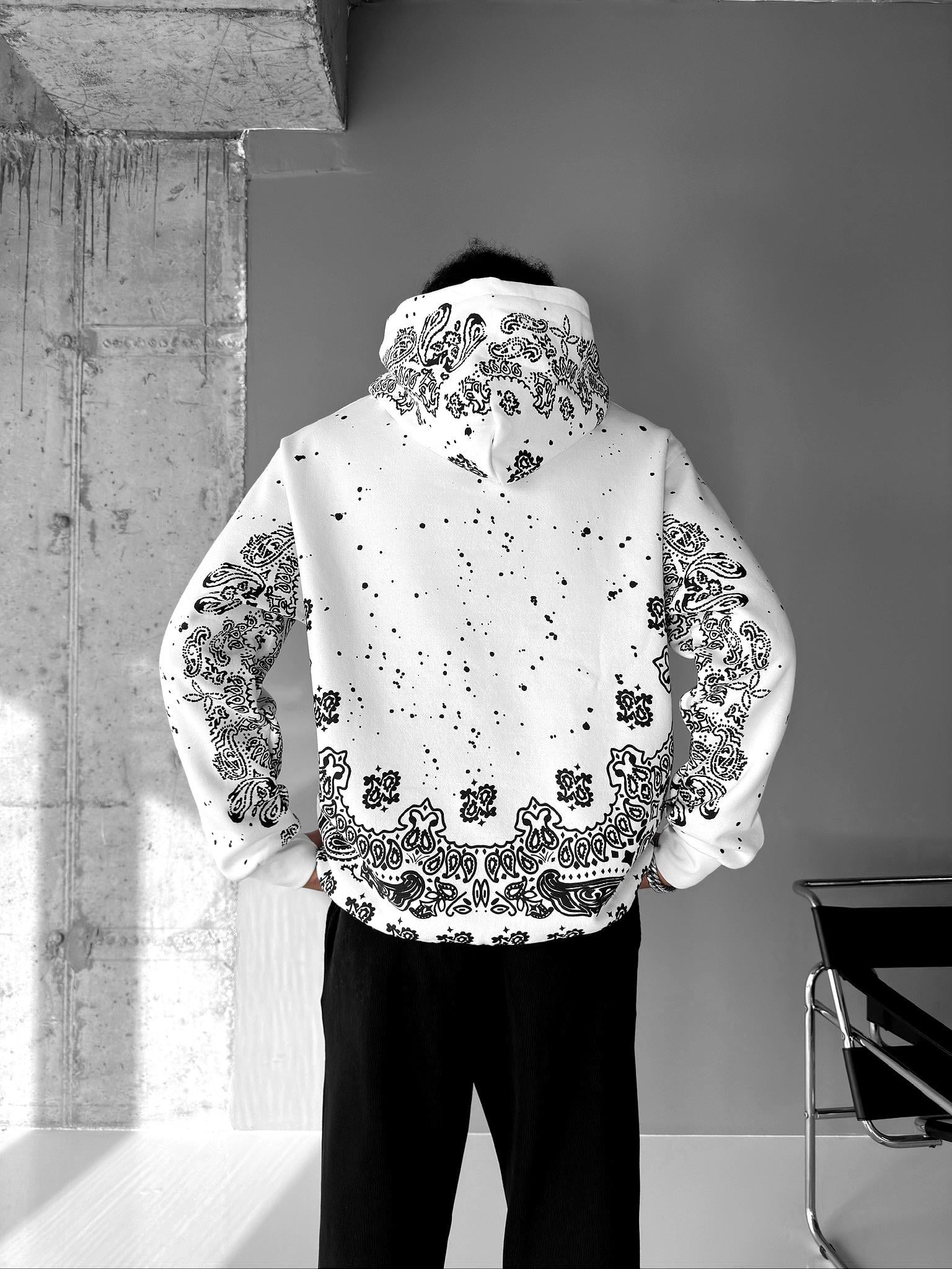 Oversize Desenli Kapüşonlu Sweatshirt Beyaz