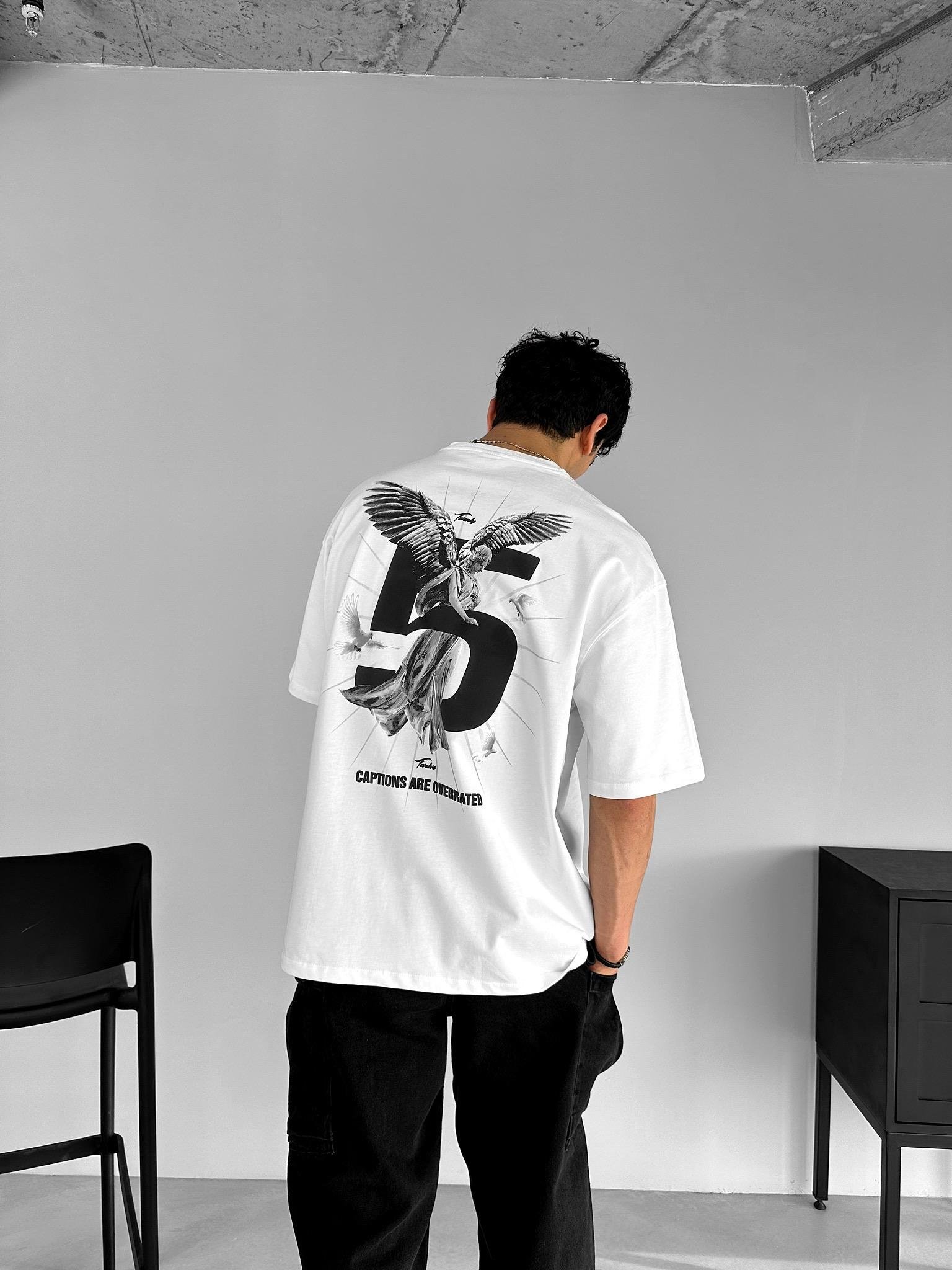 Oversize Five Angle Kabartma Baskılı T-Shirt Beyaz