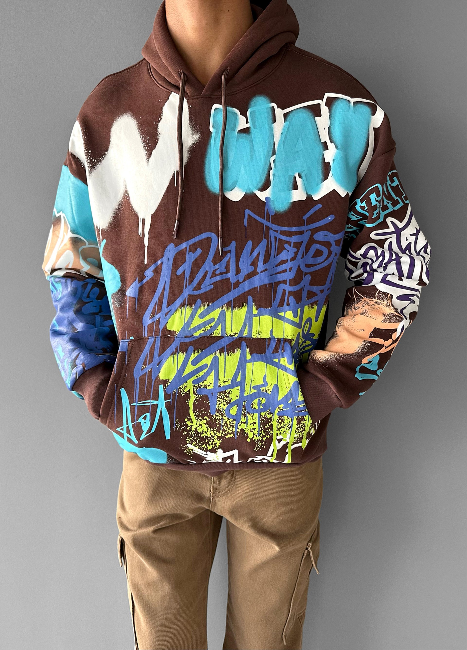 Oversize Graffiti Kapşonlu Sweatshirt Kahverengi