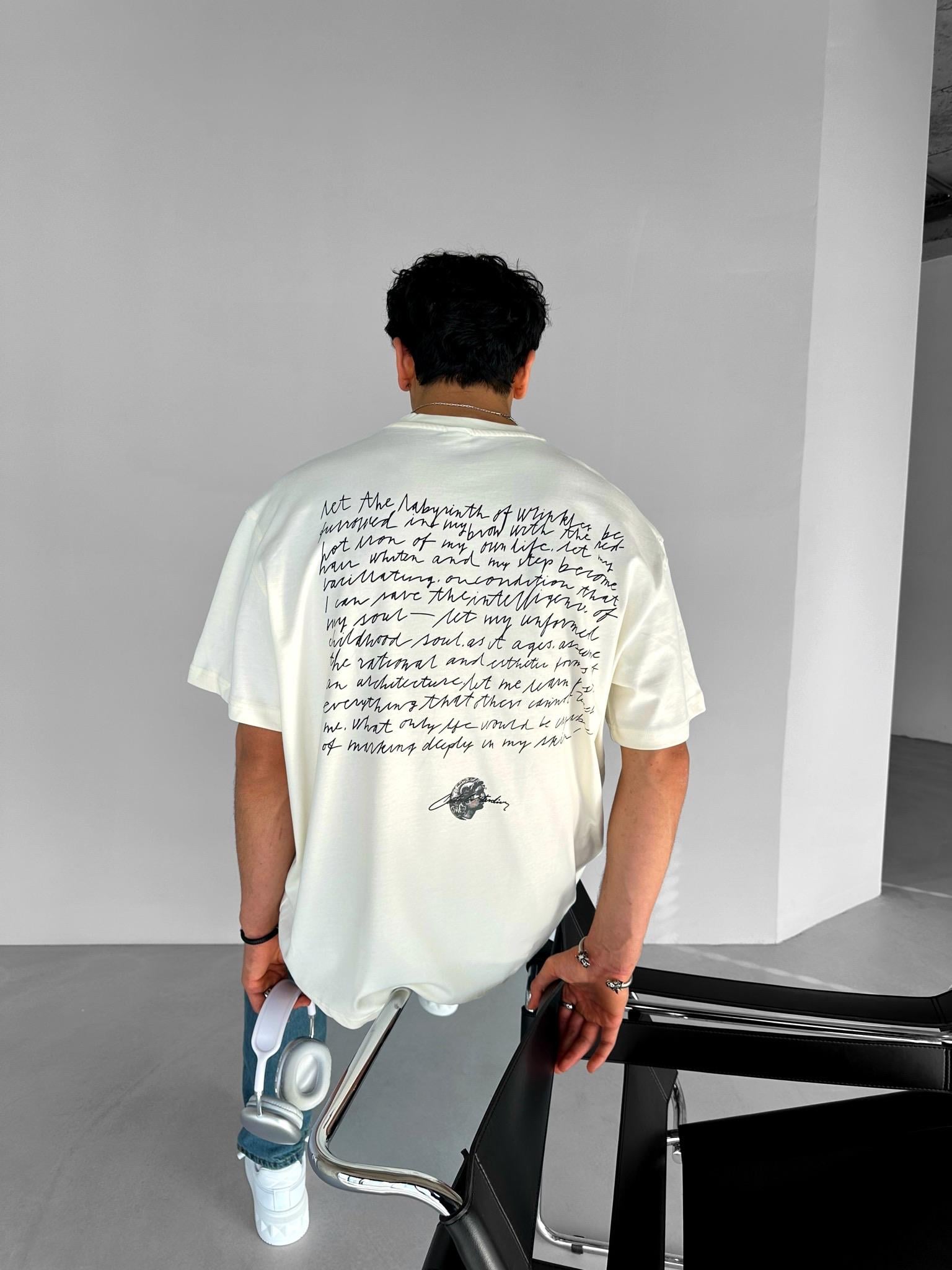 Oversize Patch Yamalı Ve Dokulu T-Shirt Ekru