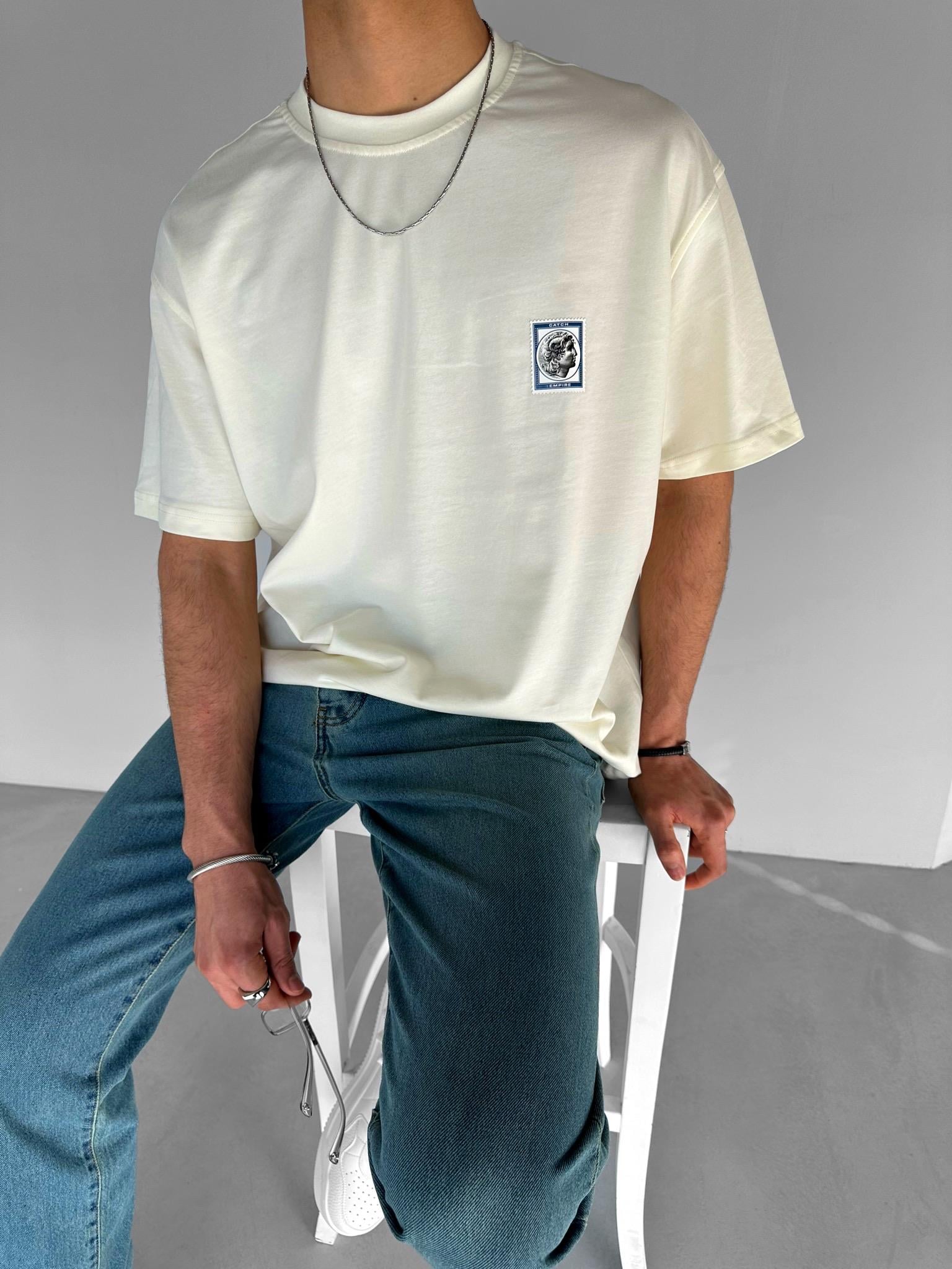 Oversize Patch Yamalı Ve Dokulu T-Shirt Ekru