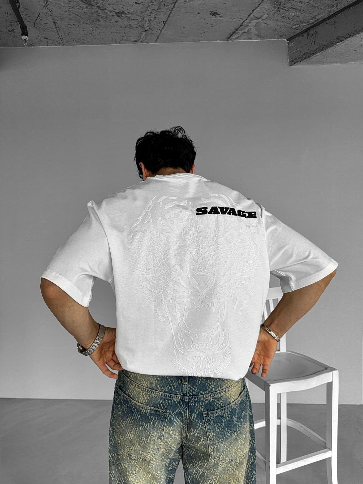 Oversize 'Savage' İşlemeli Ve Baskılı T-Shirt Beyaz