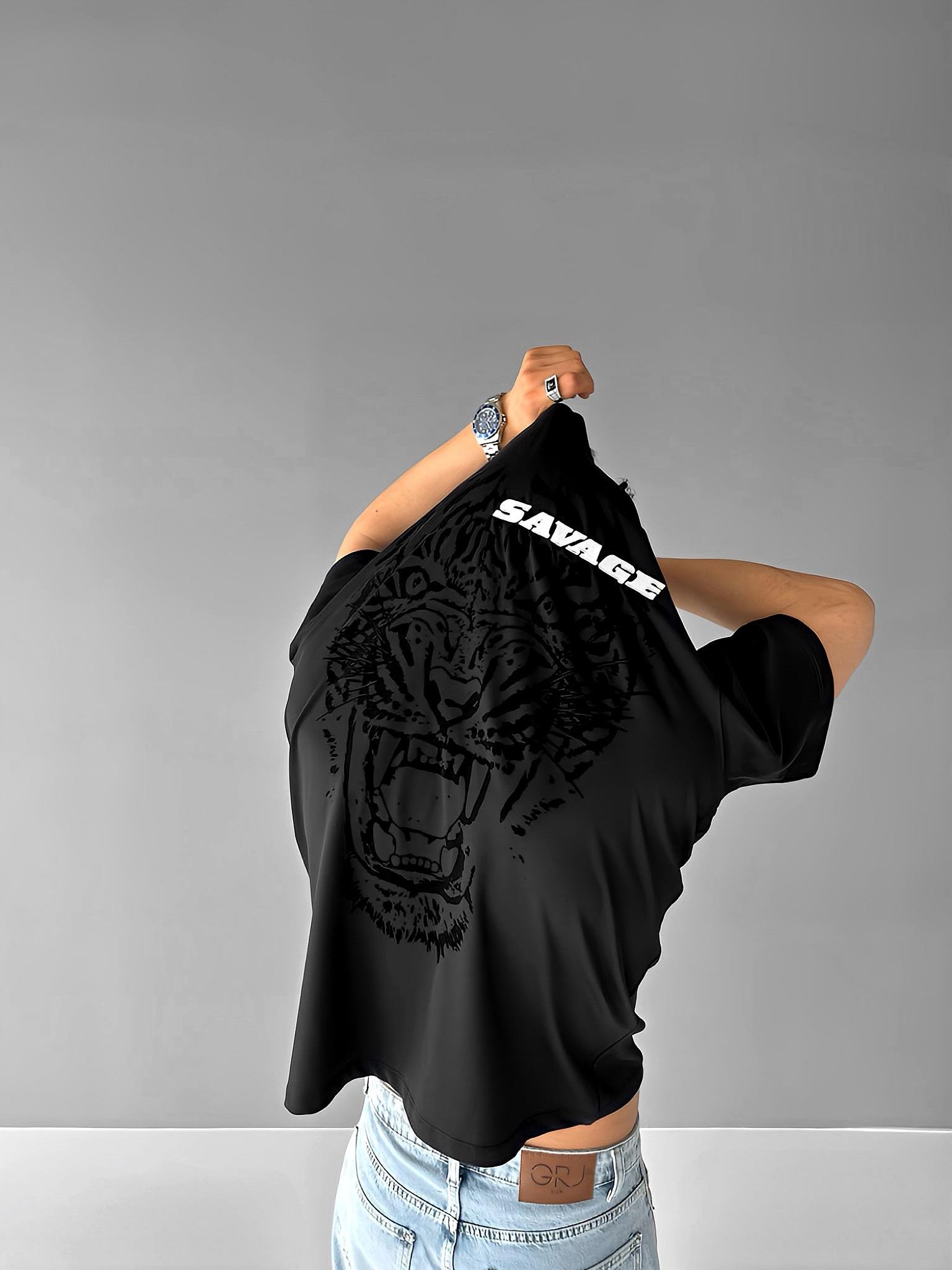 Oversize 'Savage' İşlemeli Ve Baskılı T-Shirt Siyah
