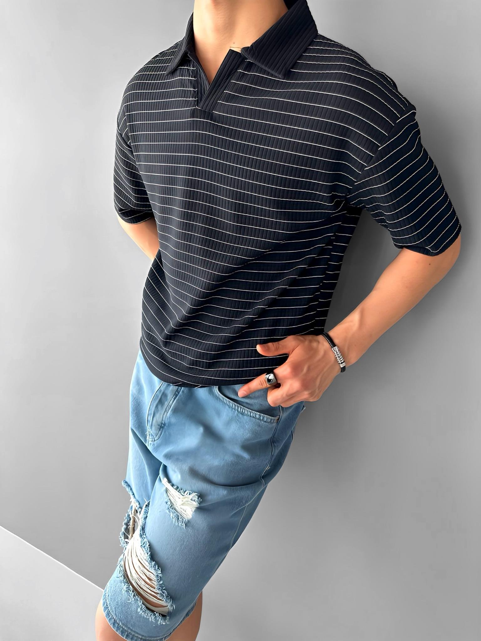 Oversize Yarım Pat Polo Yaka Çizgili T-Shirt Siyah Beyaz