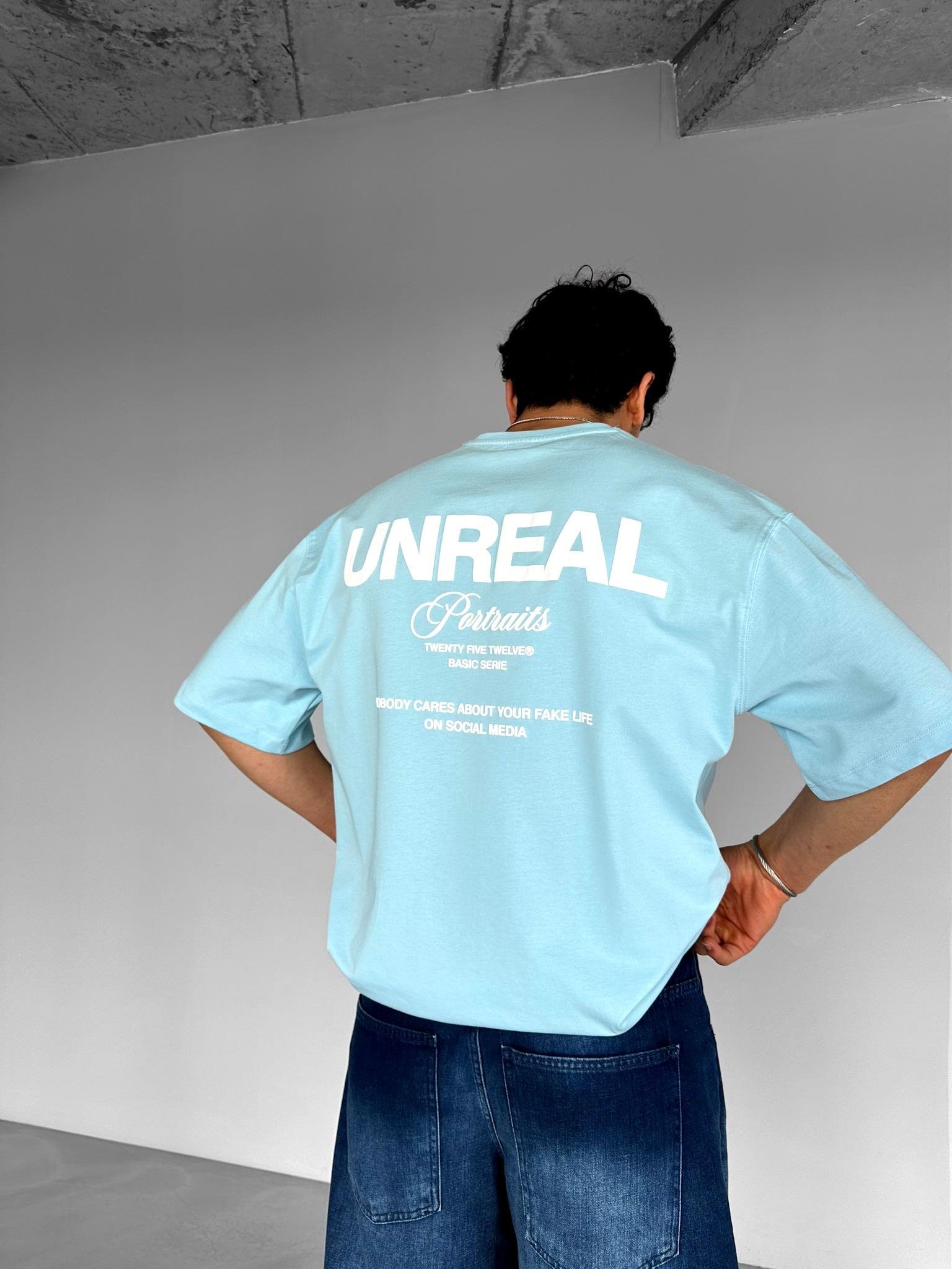 Oversize Yıkamalı %100 Pamuk Arkası Kabartma Baskılı T-Shirt Mavi
