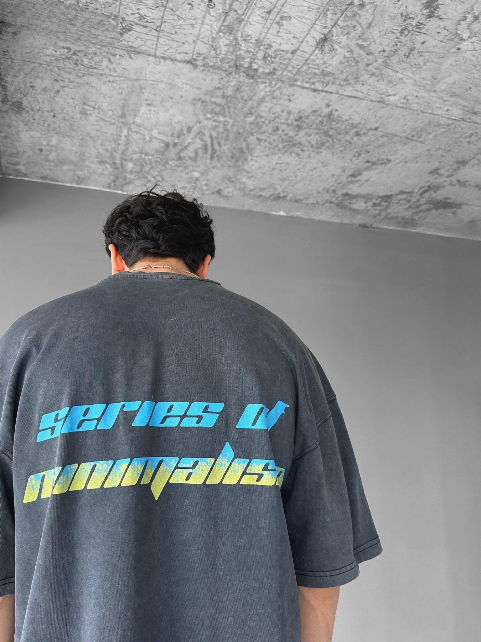 Oversize Yıkamalı 'Series Of Minimalism' Baskılı T-Shirt Antrasit